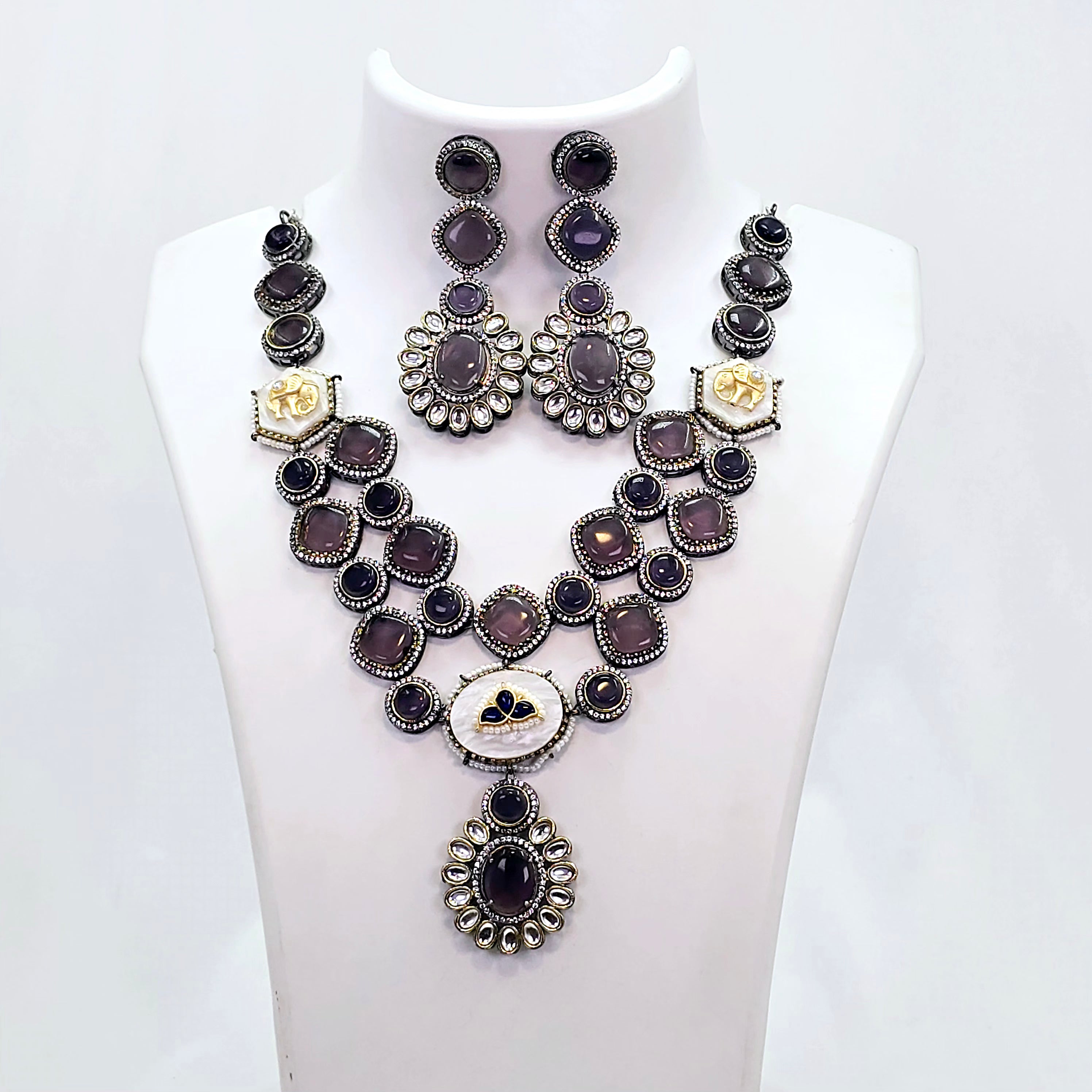 The Vera Sabyasachi Necklace