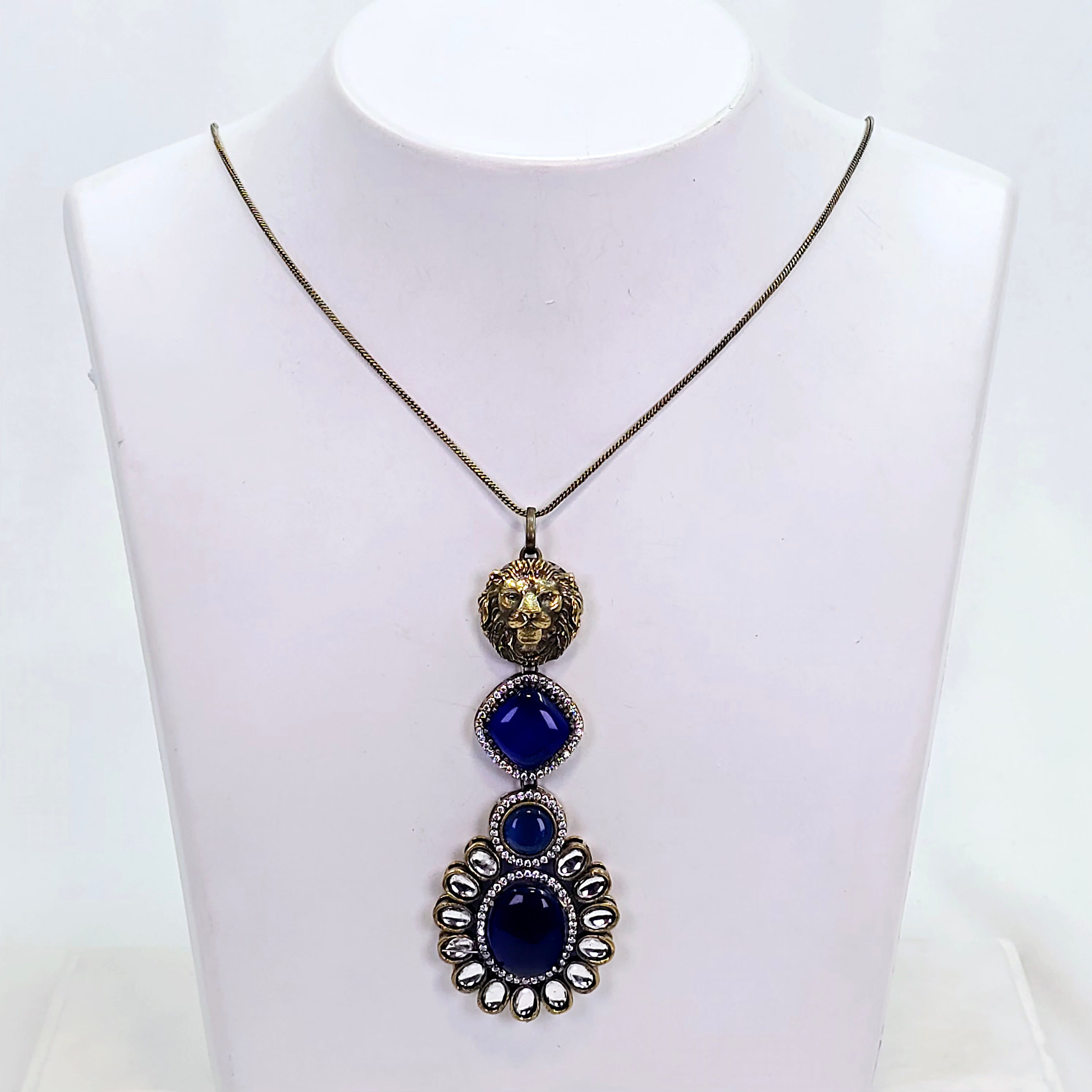 The Elliot Sabyasachi Pendant Earring Set