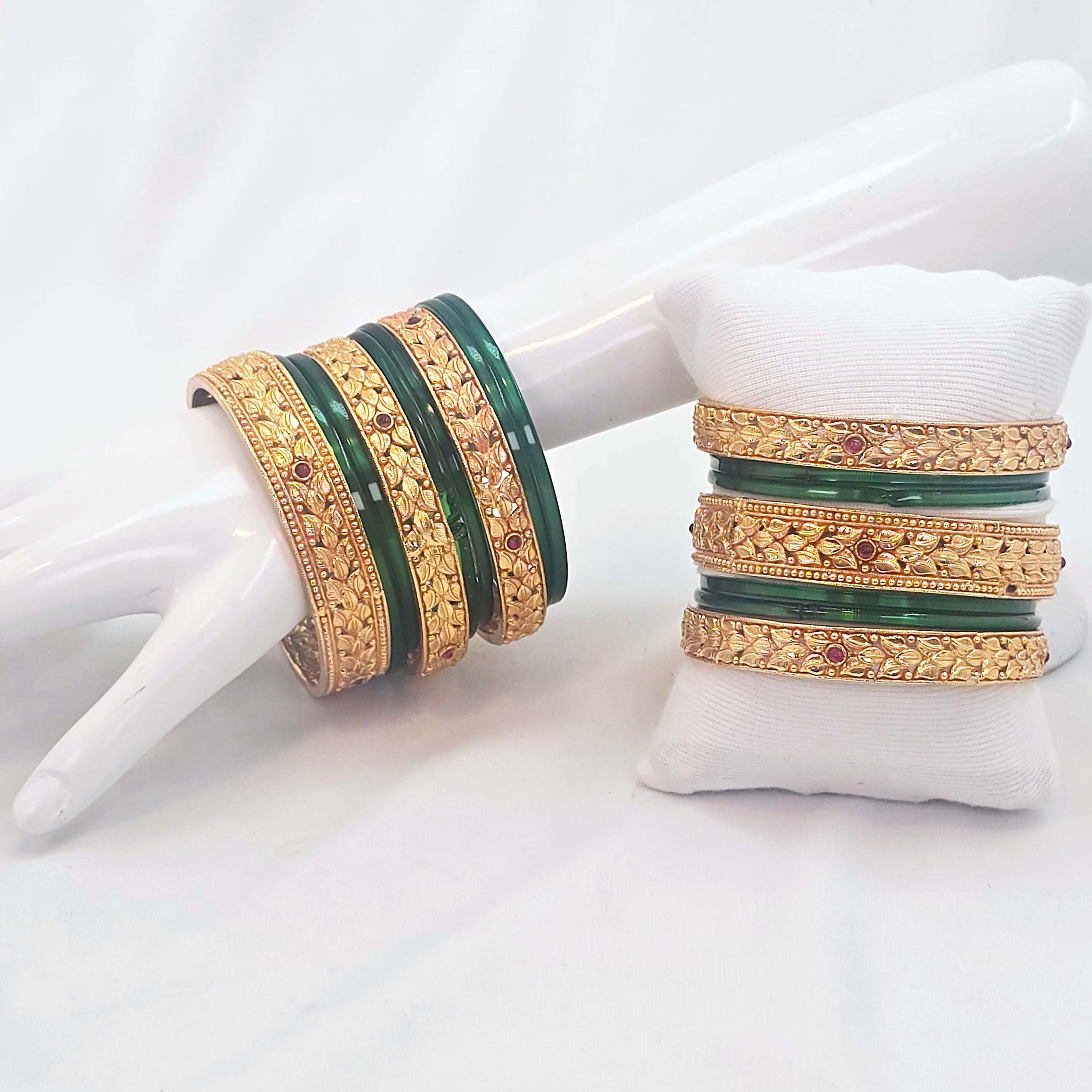 The Pranita Antique Goldforming Bangle