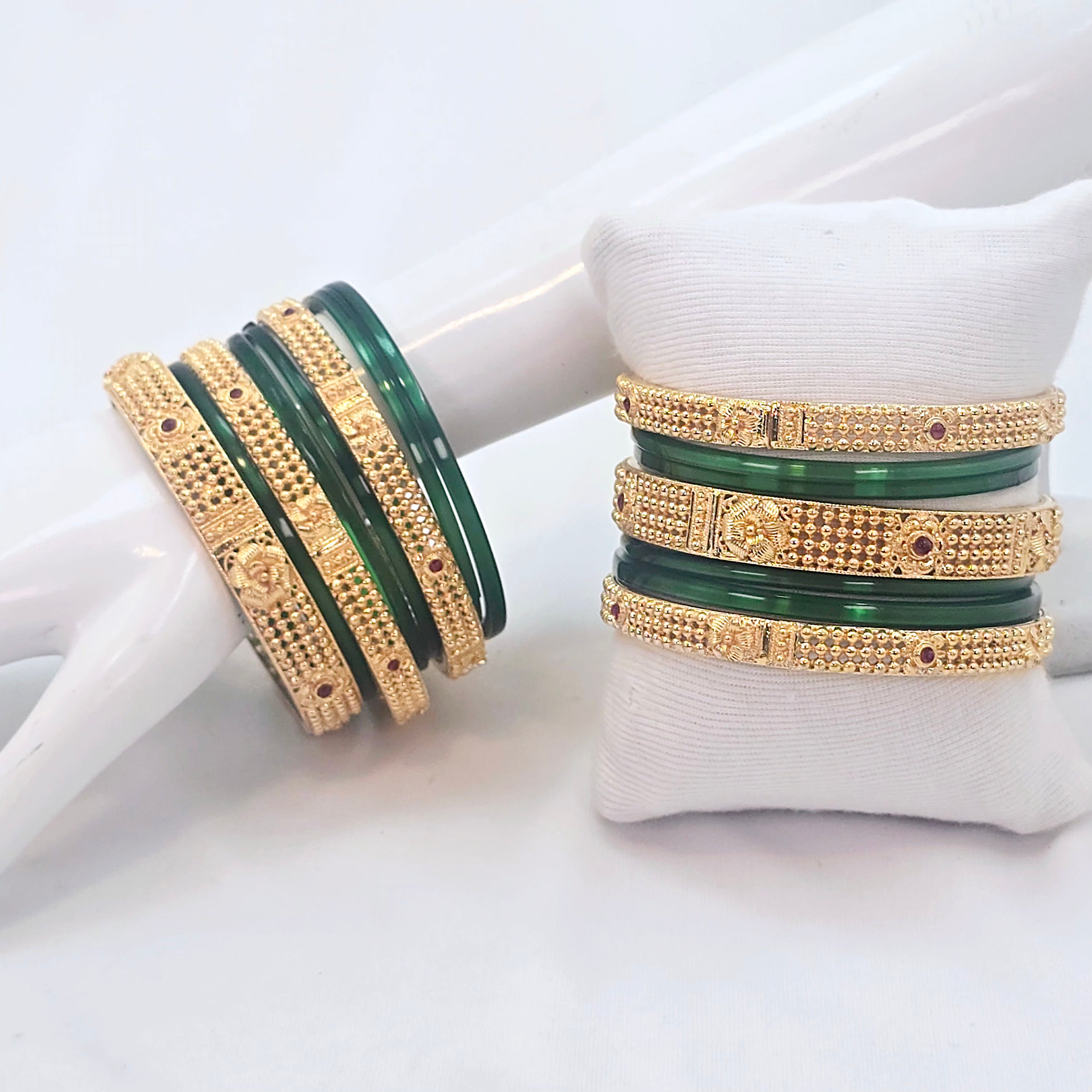 The Sakina Antique Goldforming Bangle