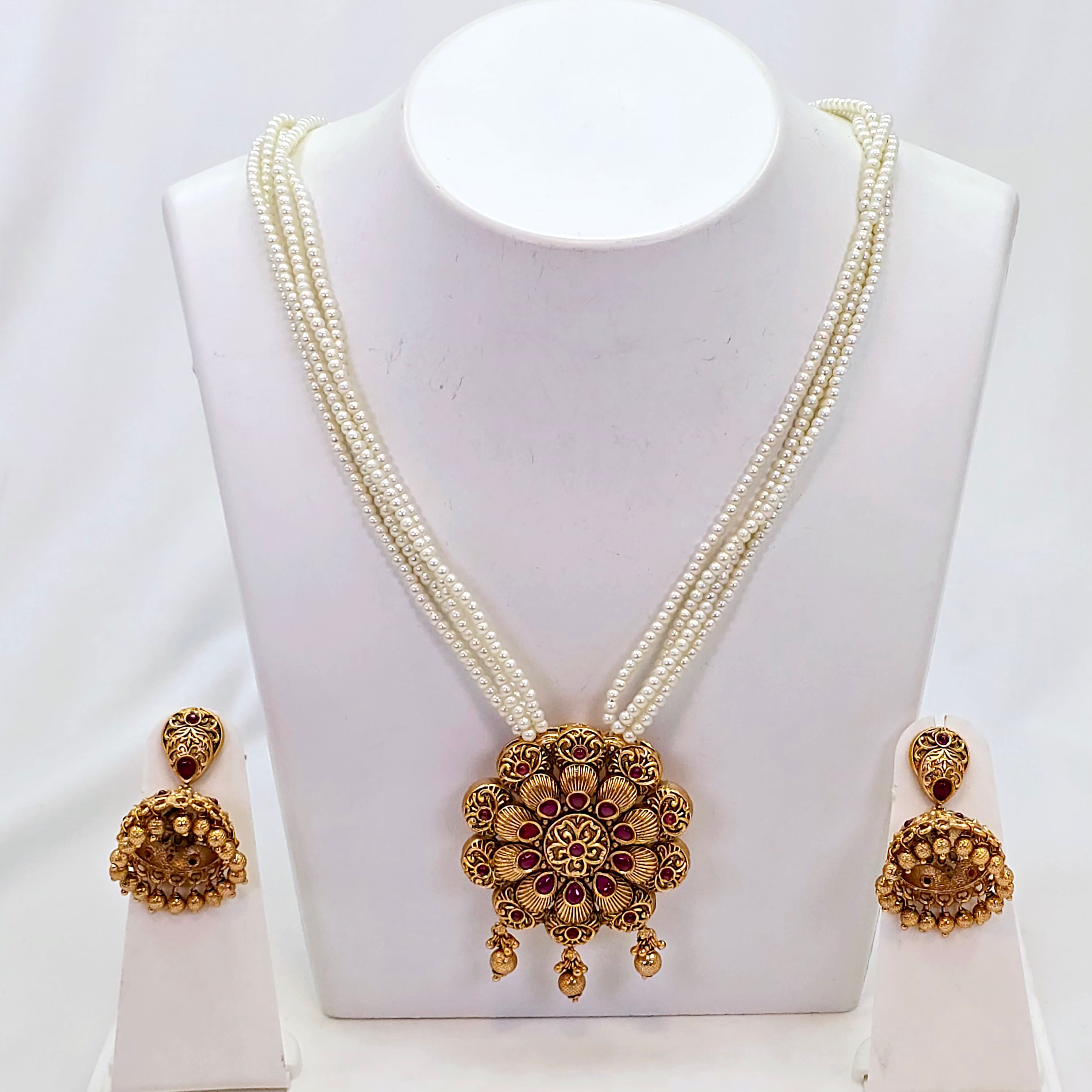 The Malini Moti Necklace