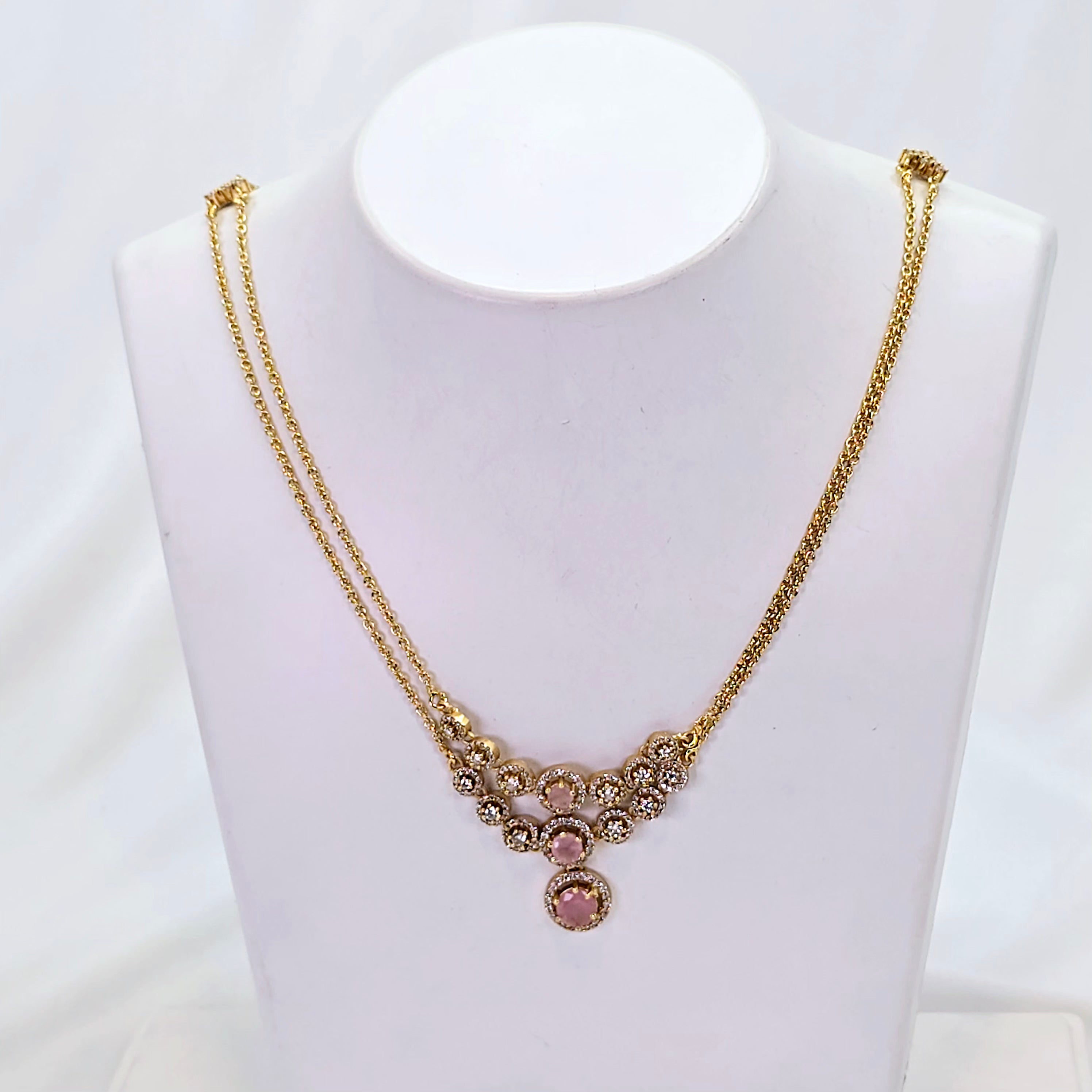The Agraja Kempu Pendant Earring Set