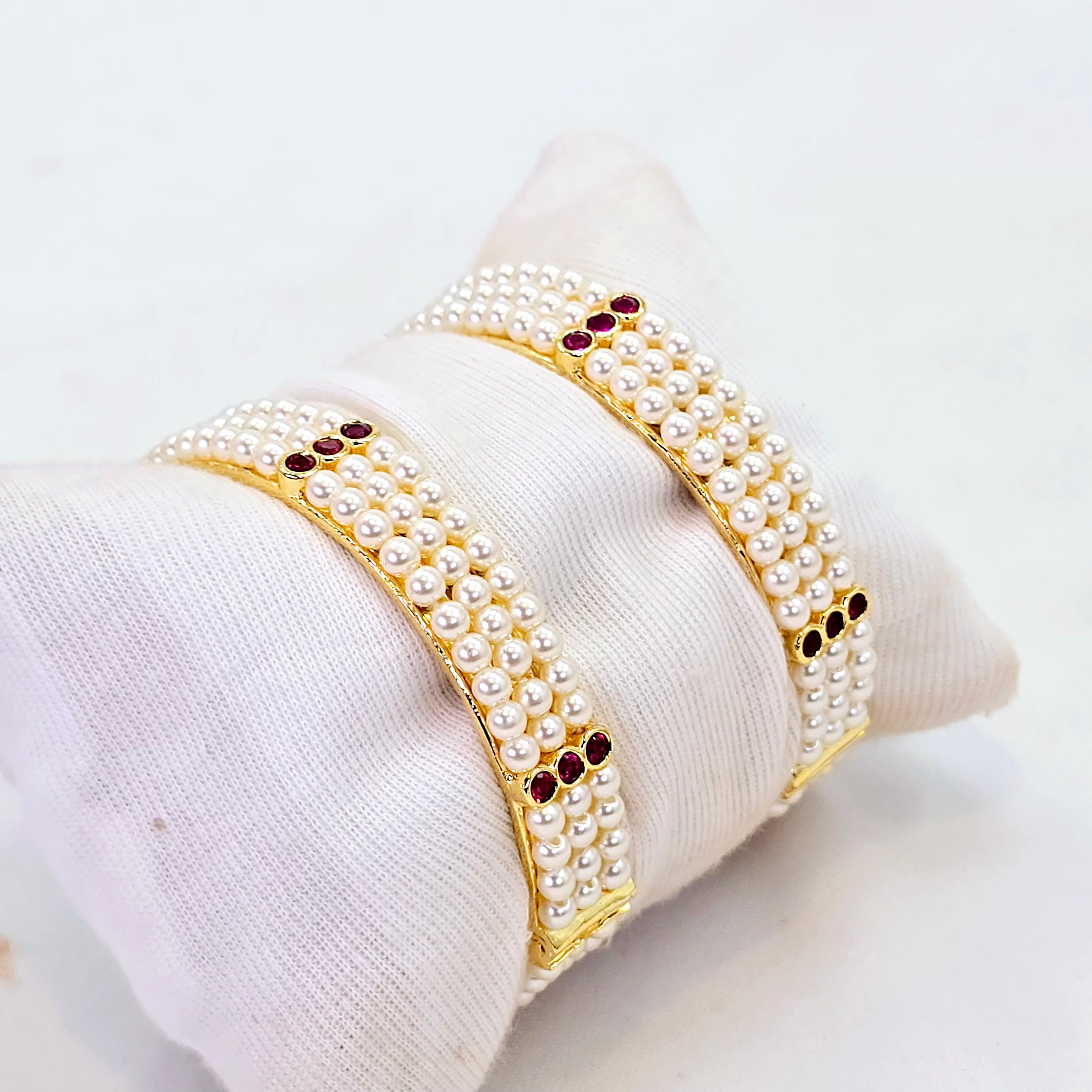 The Ashuta Moti Bangle
