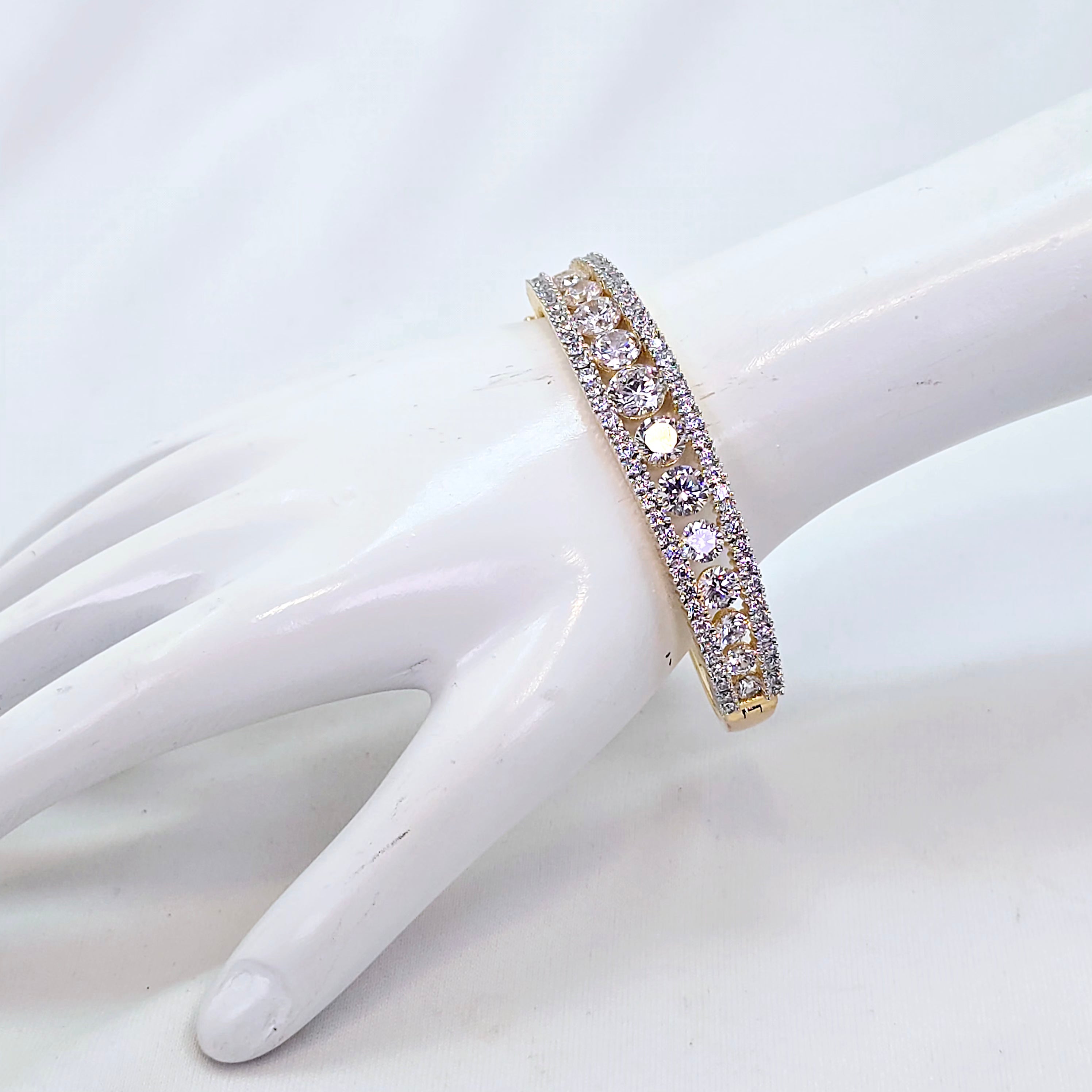 The Samara Yellowgold A.D Bracelet