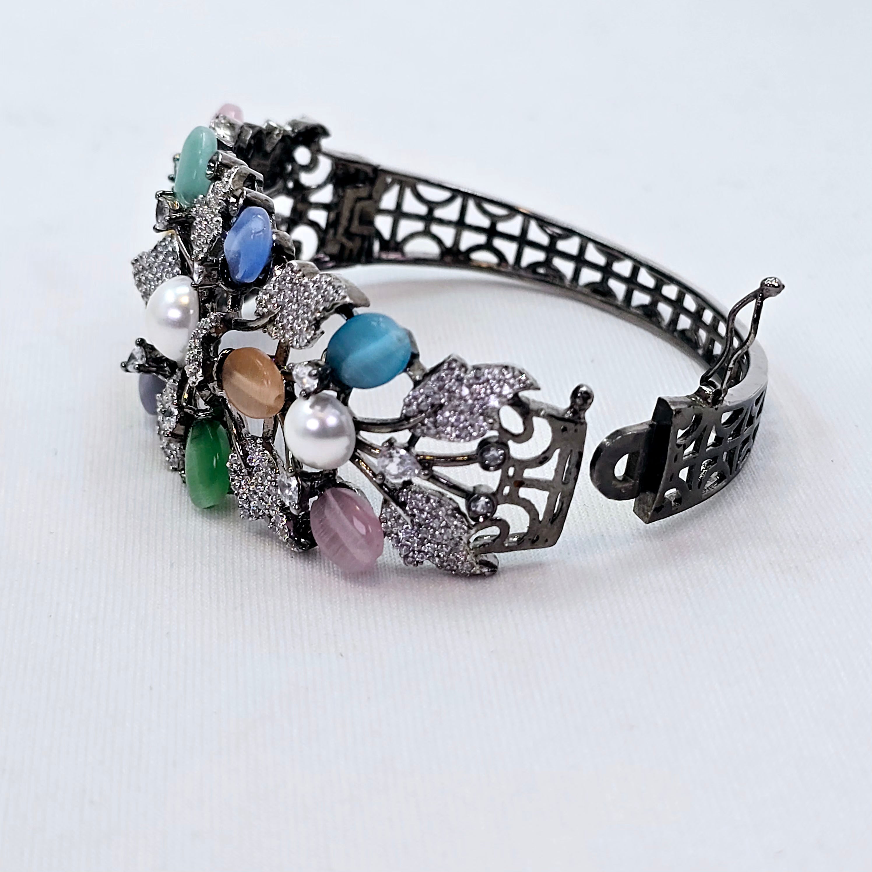 The Vanessa Blackgold A.D Bracelet