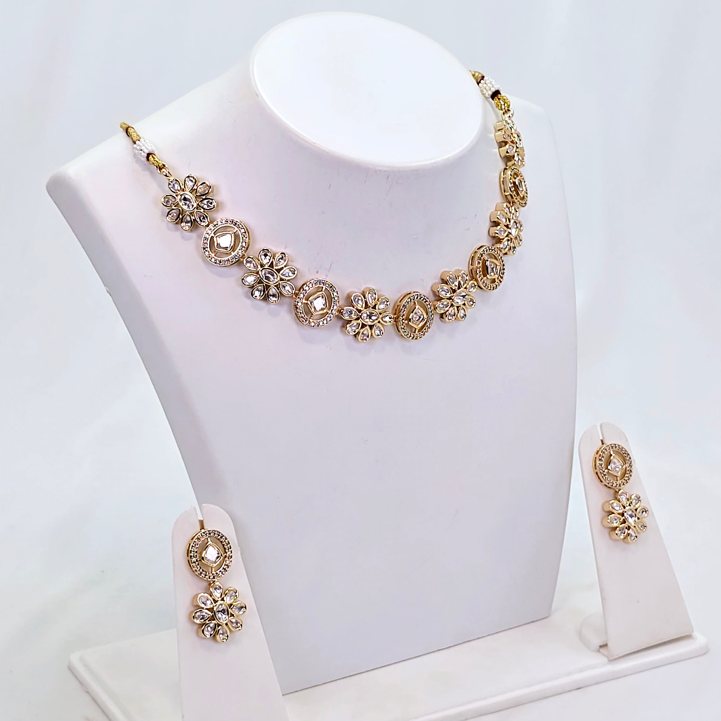 The Elinda Rosegold A.D Necklace