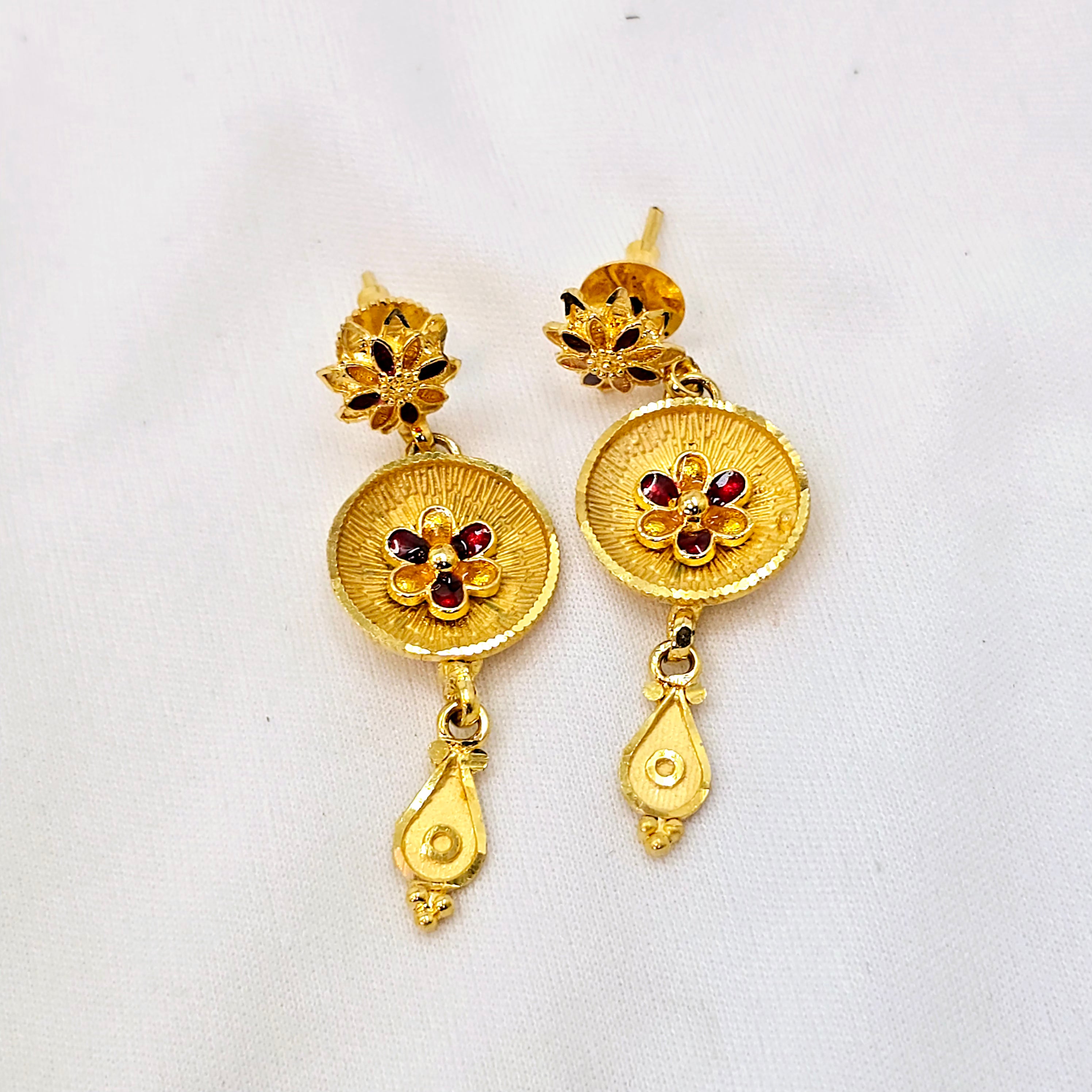 The Karina Goldforming Necklace