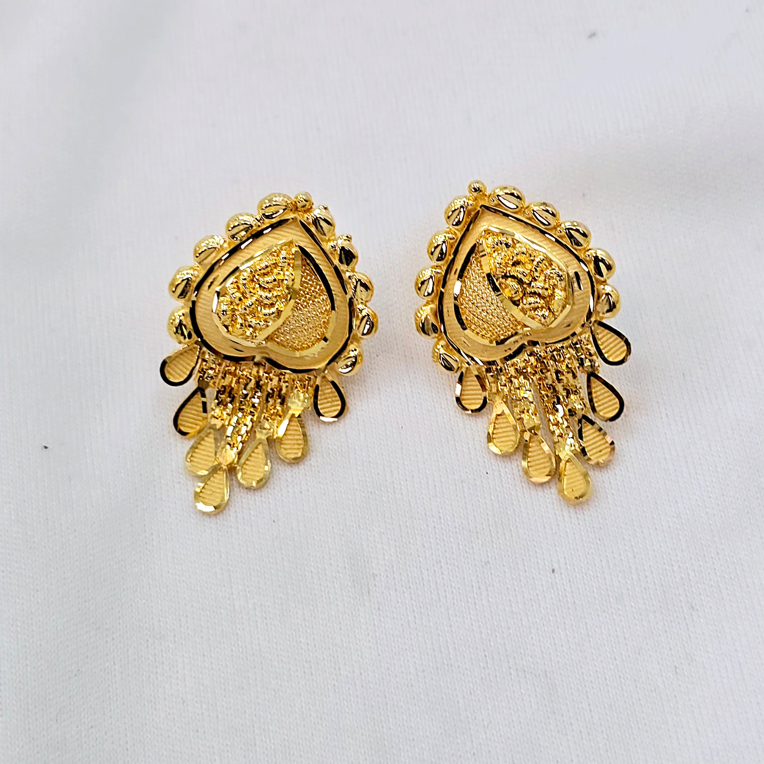 The Arpita Goldforming Necklace