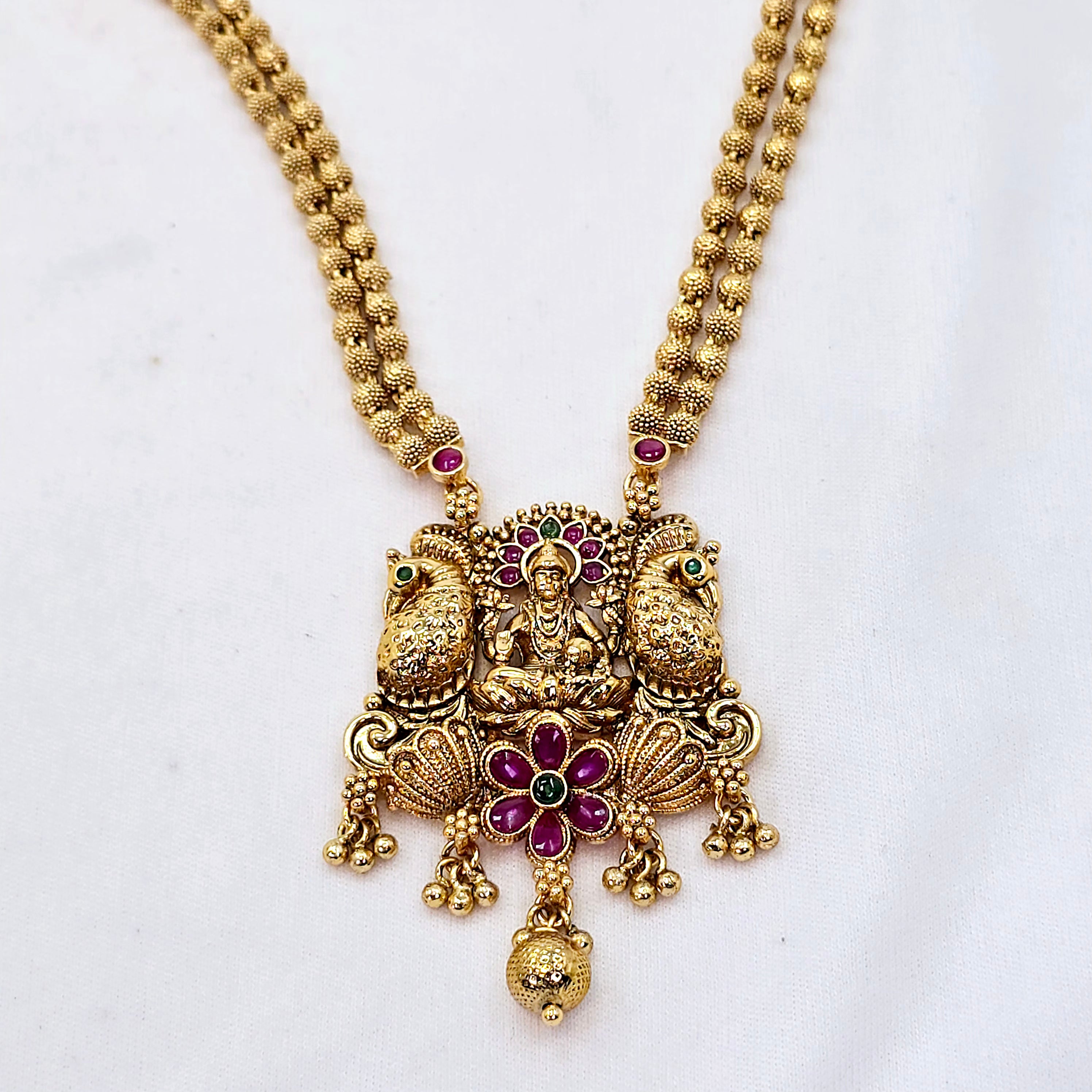 The Anahita kempu Long Necklace
