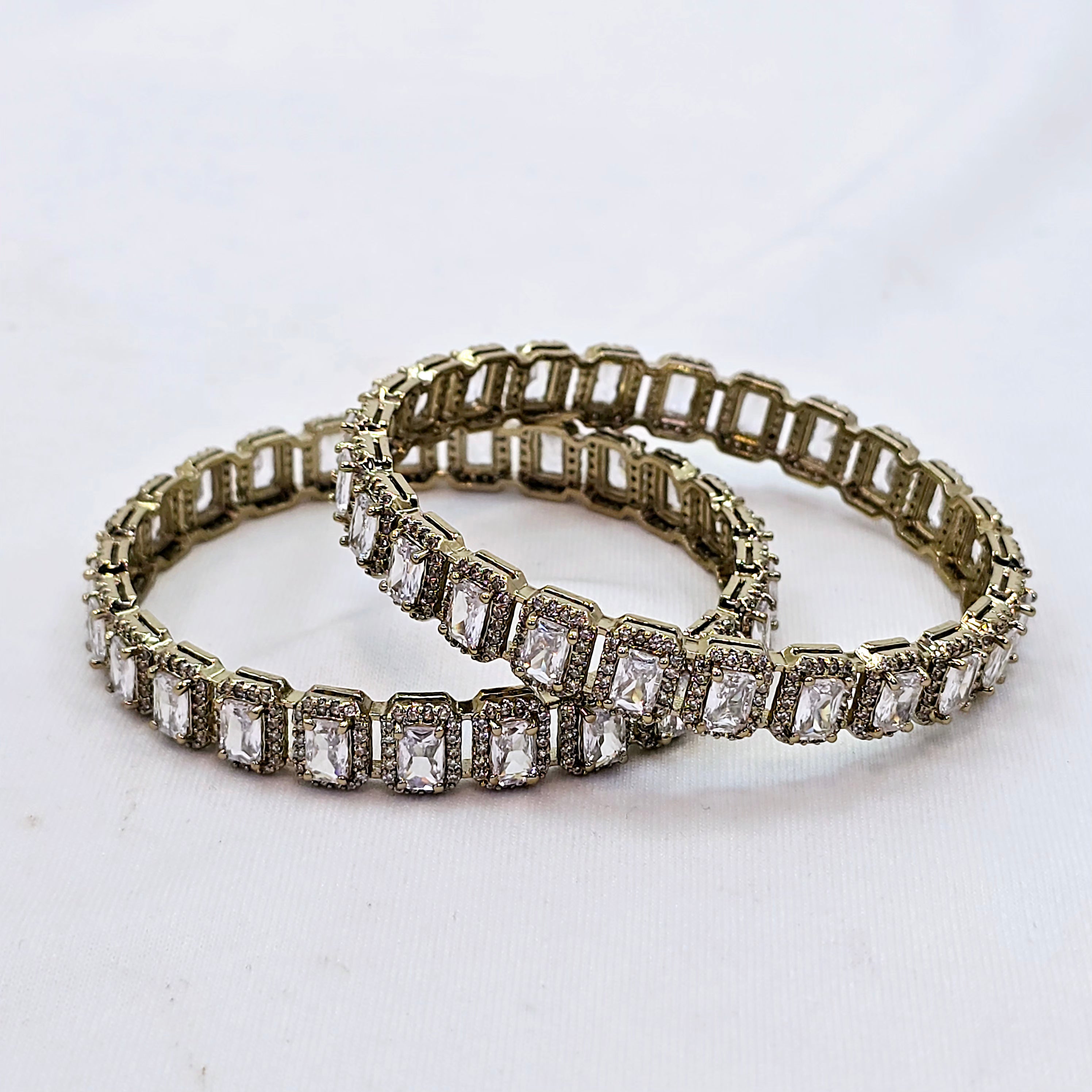 The Bela Victorian Polish Bangle