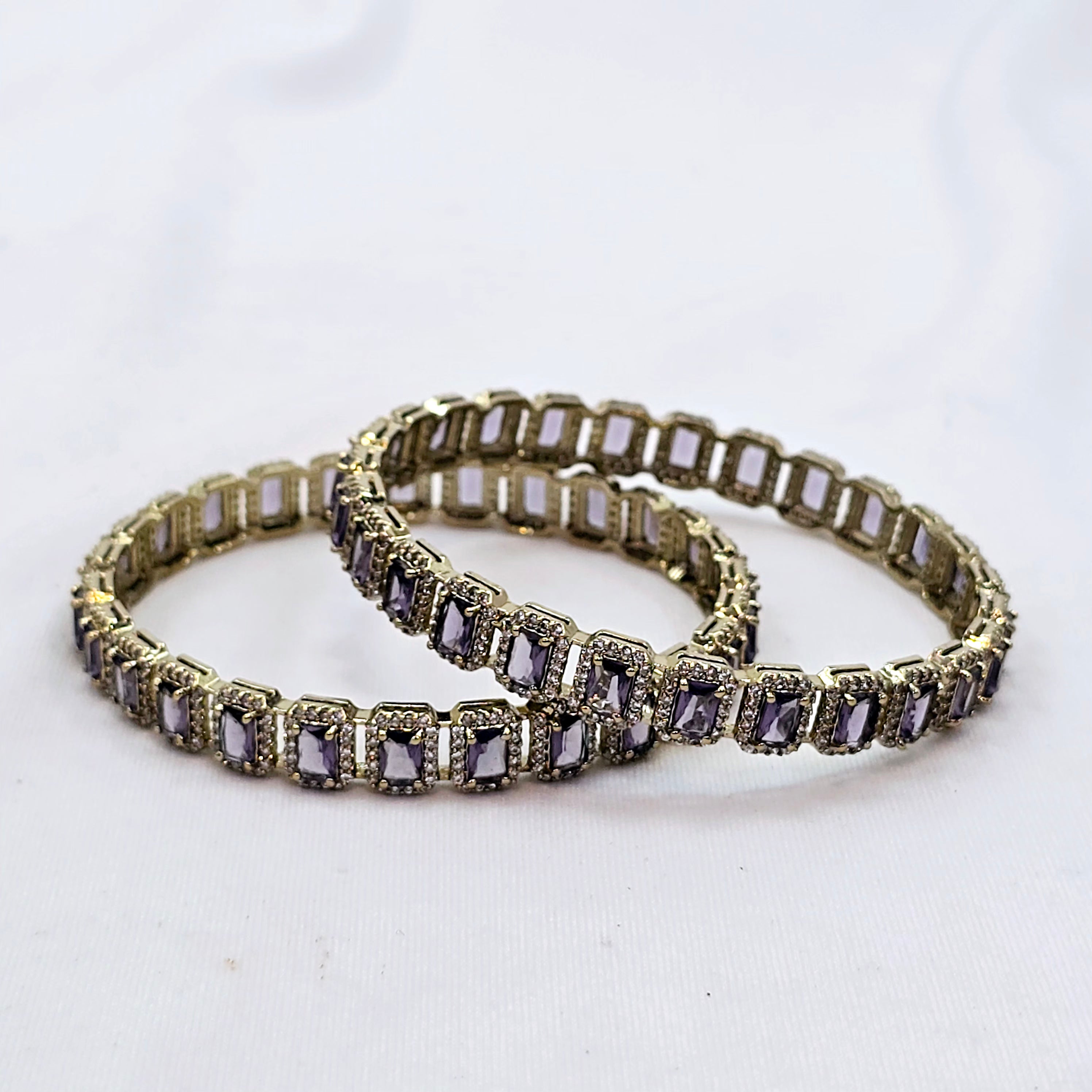 The Bela Victorian Polish Bangle