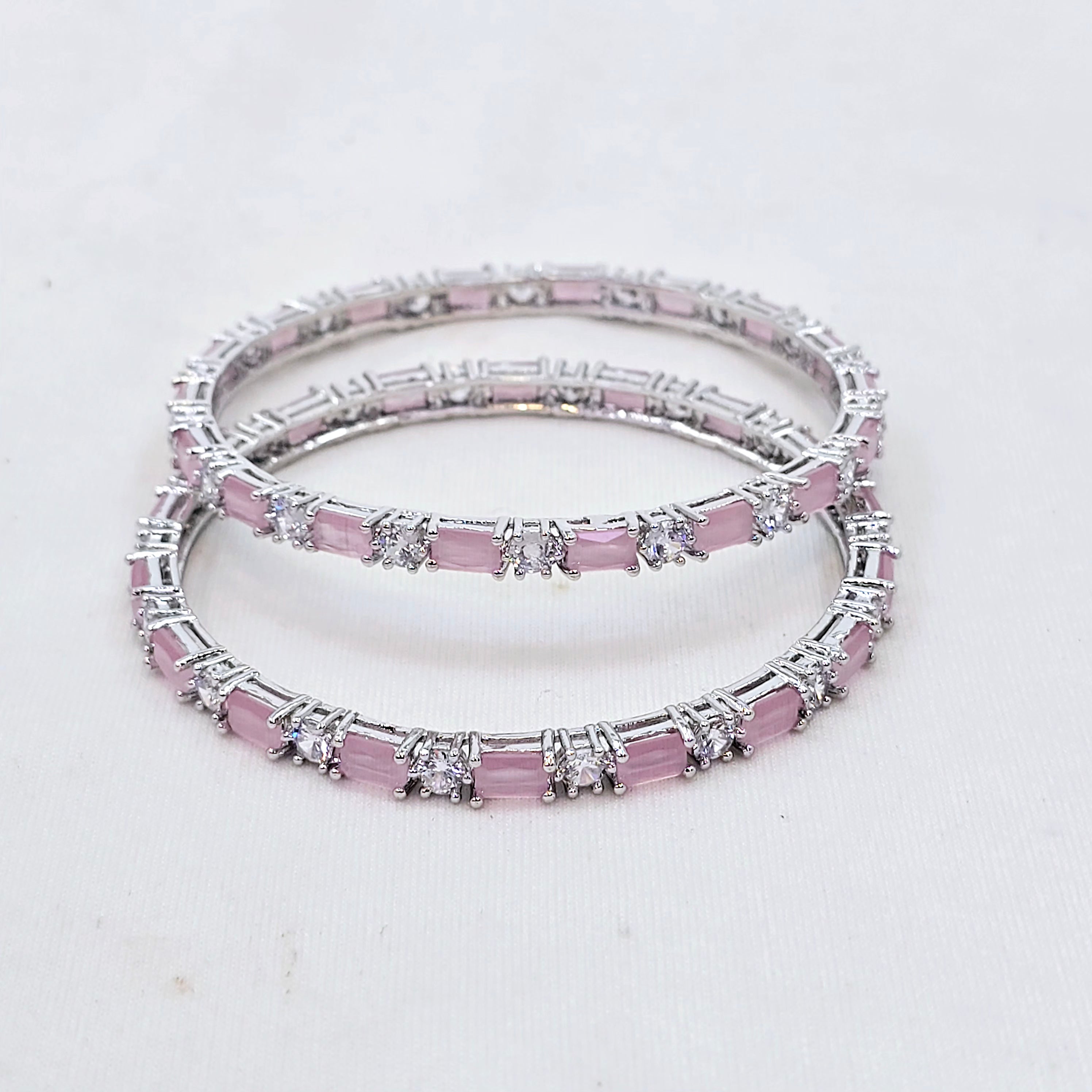 The Bizzy Whitegold A.D Bangle