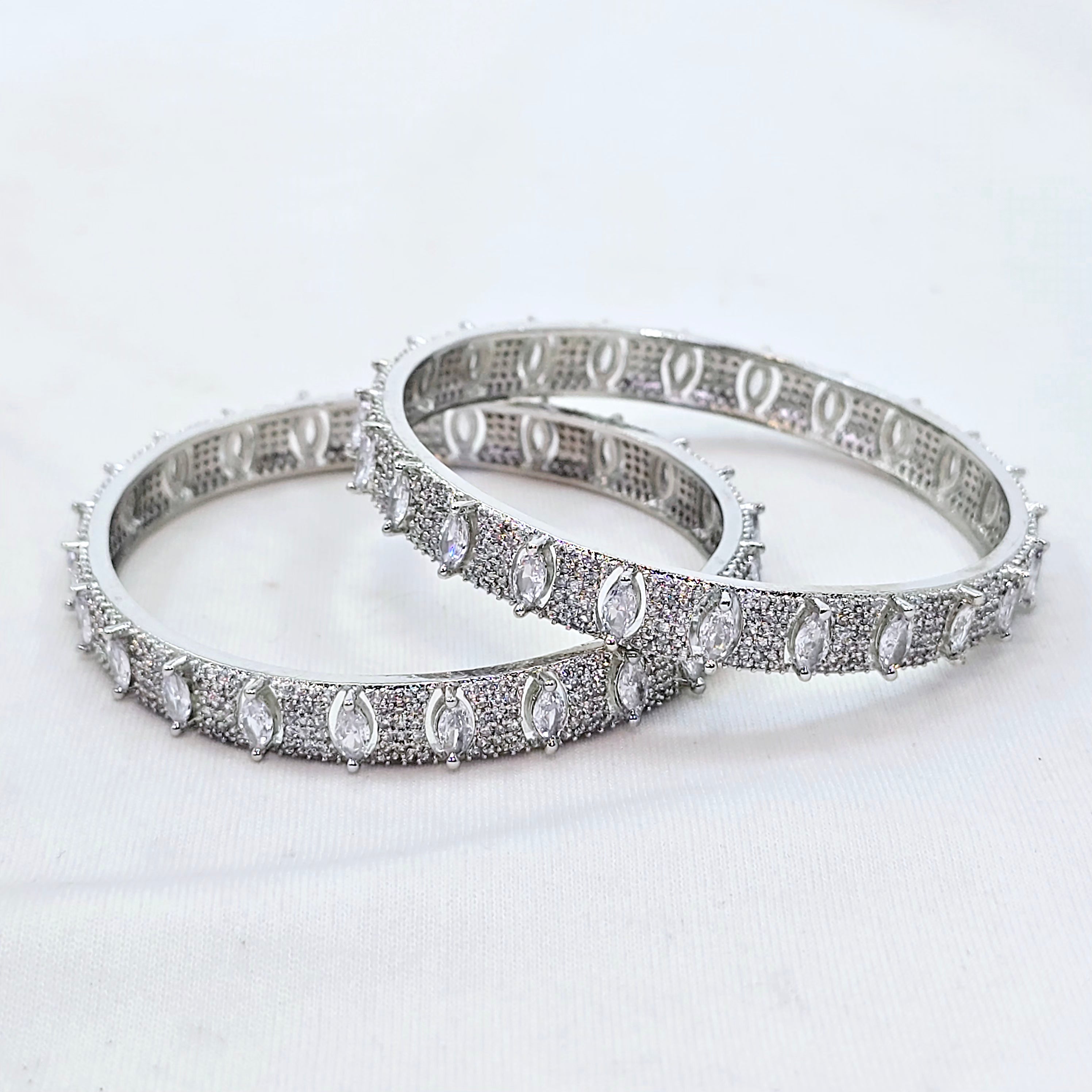 The Avery Whitegold A.D Bangle