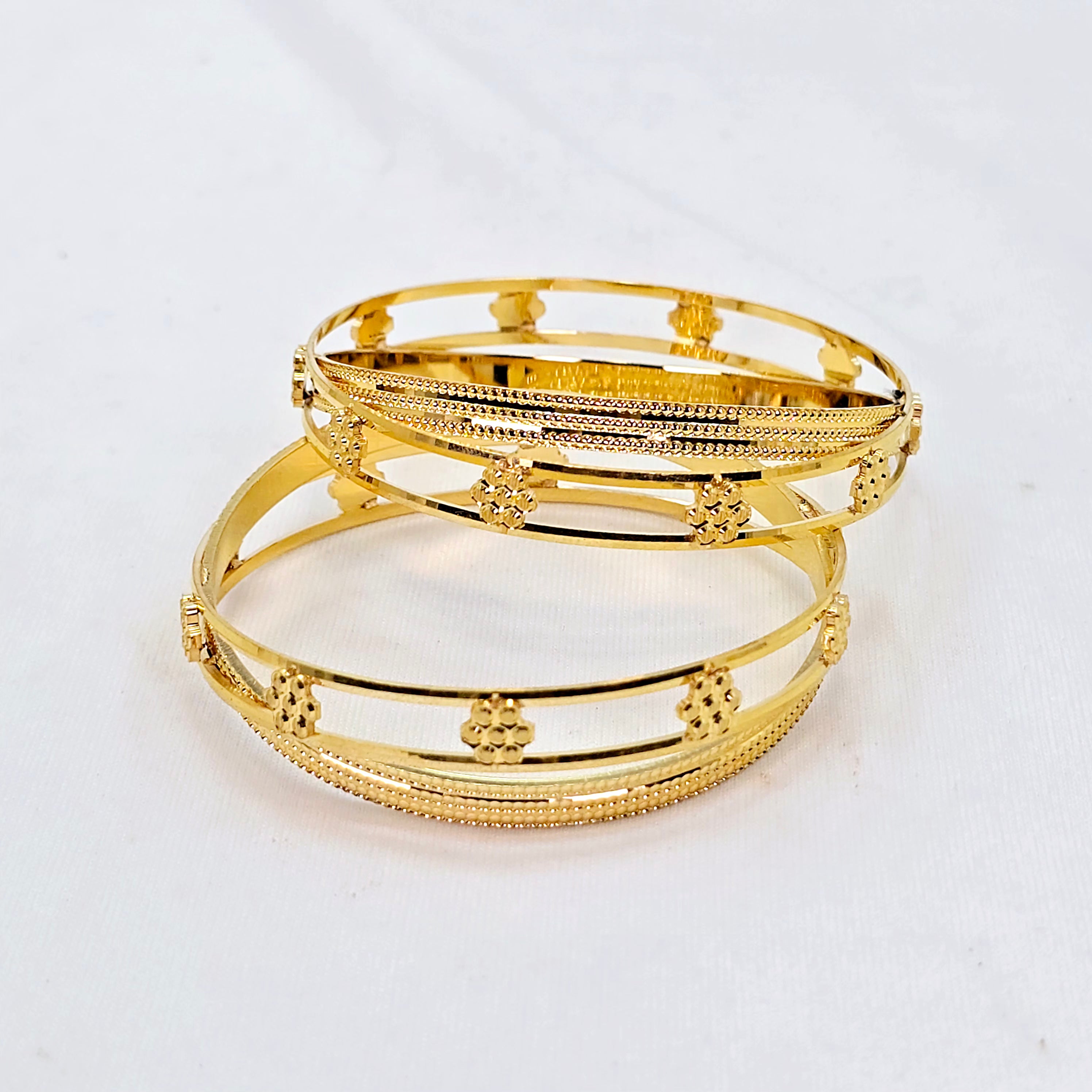 The Bhavika Goldforming Bangle