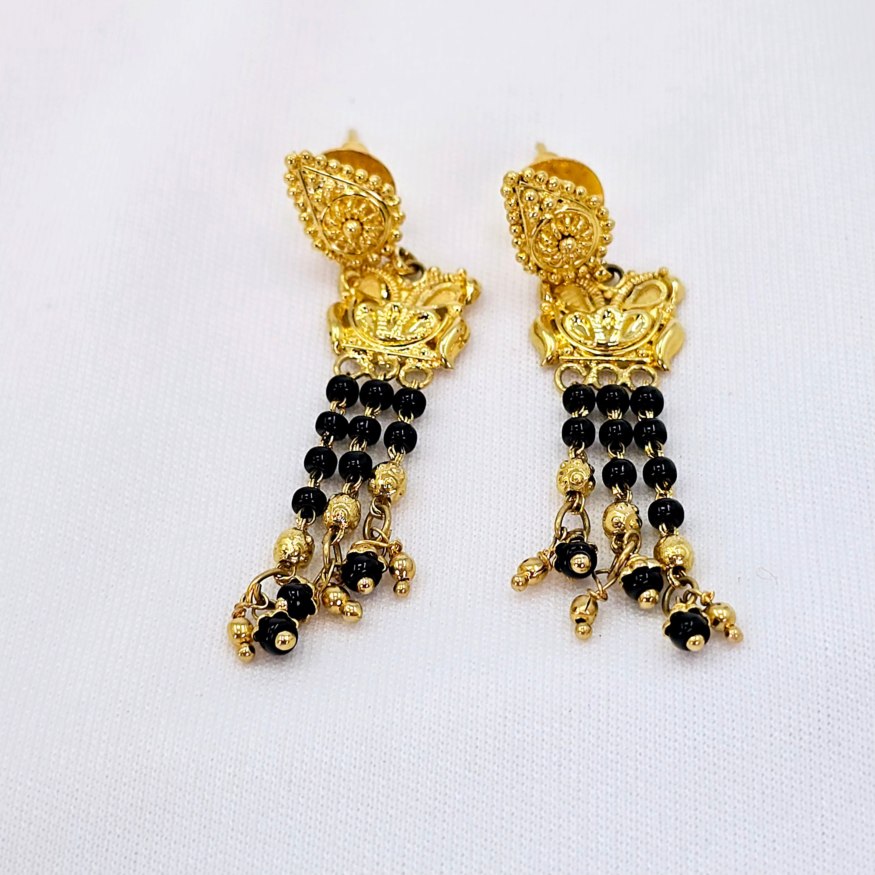 The Naaz Goldforming Mini Mangalsutra