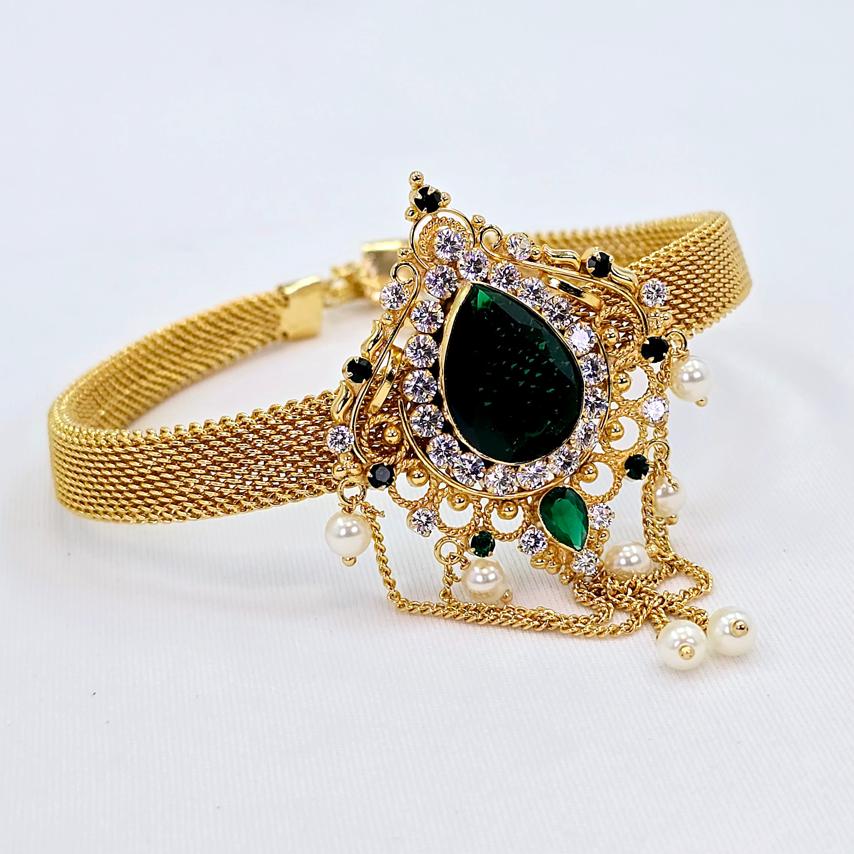 The Revati Goldforming Bajuband