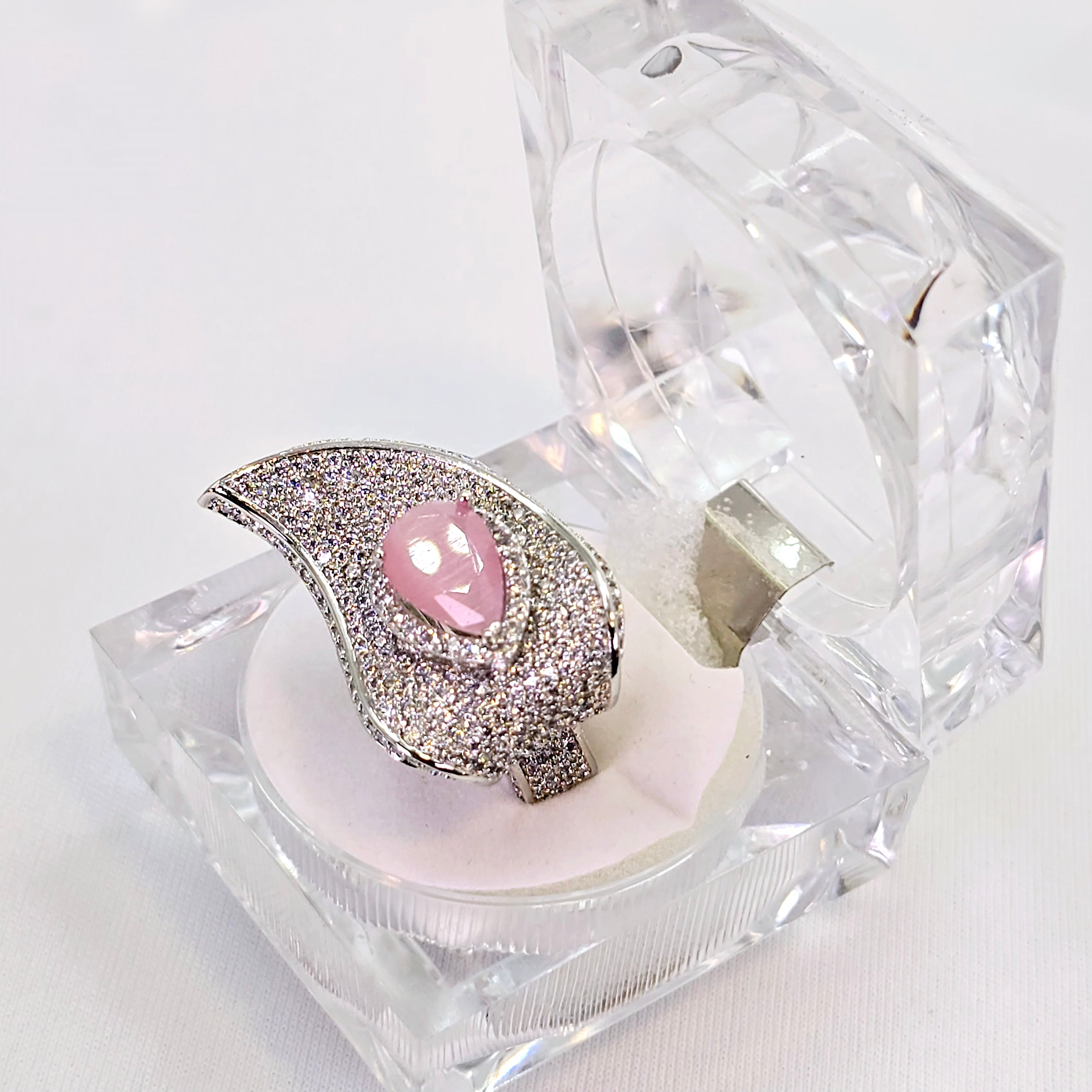 The Leaf Whitegold A.D Ring