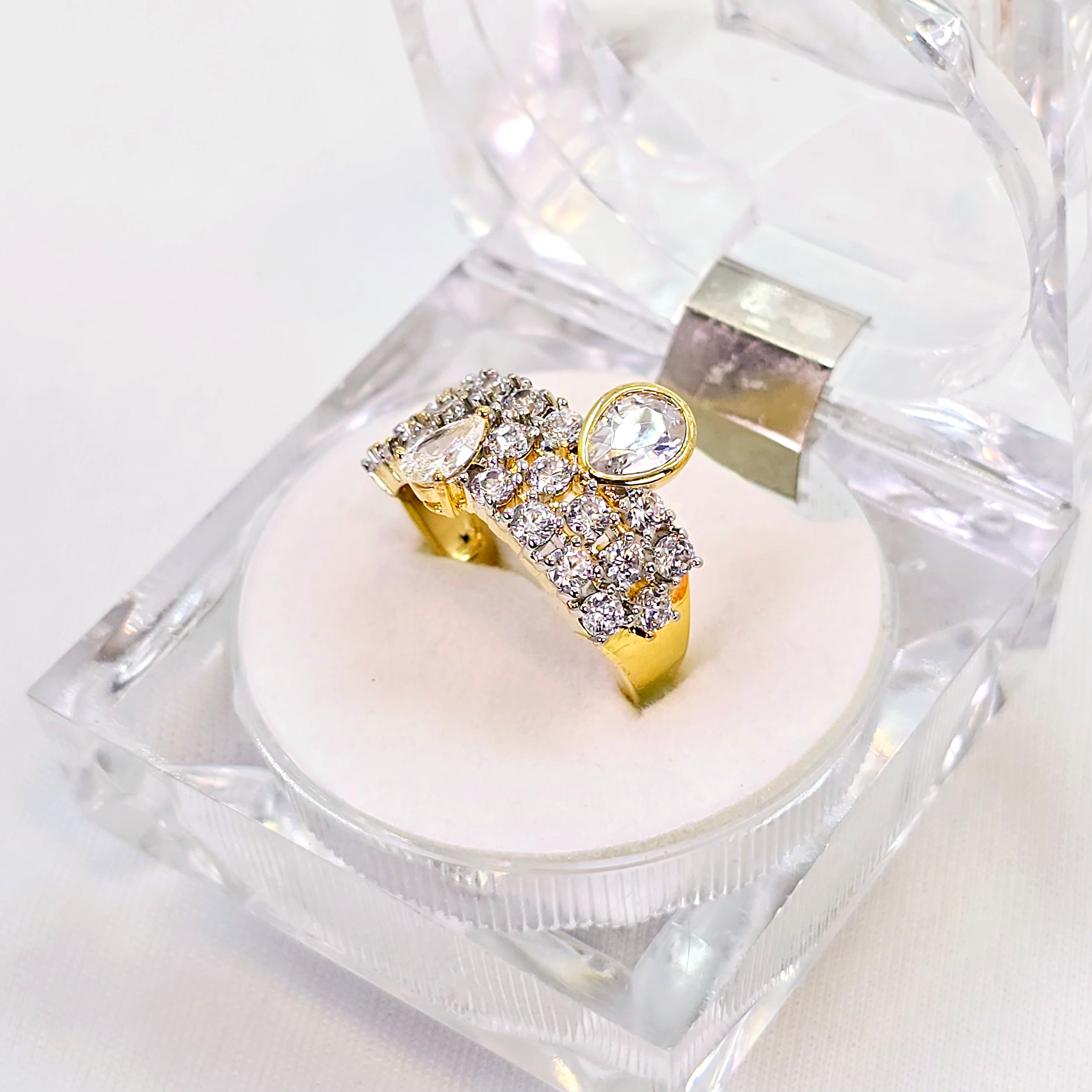 The Cali Yellowgold A.D Ring