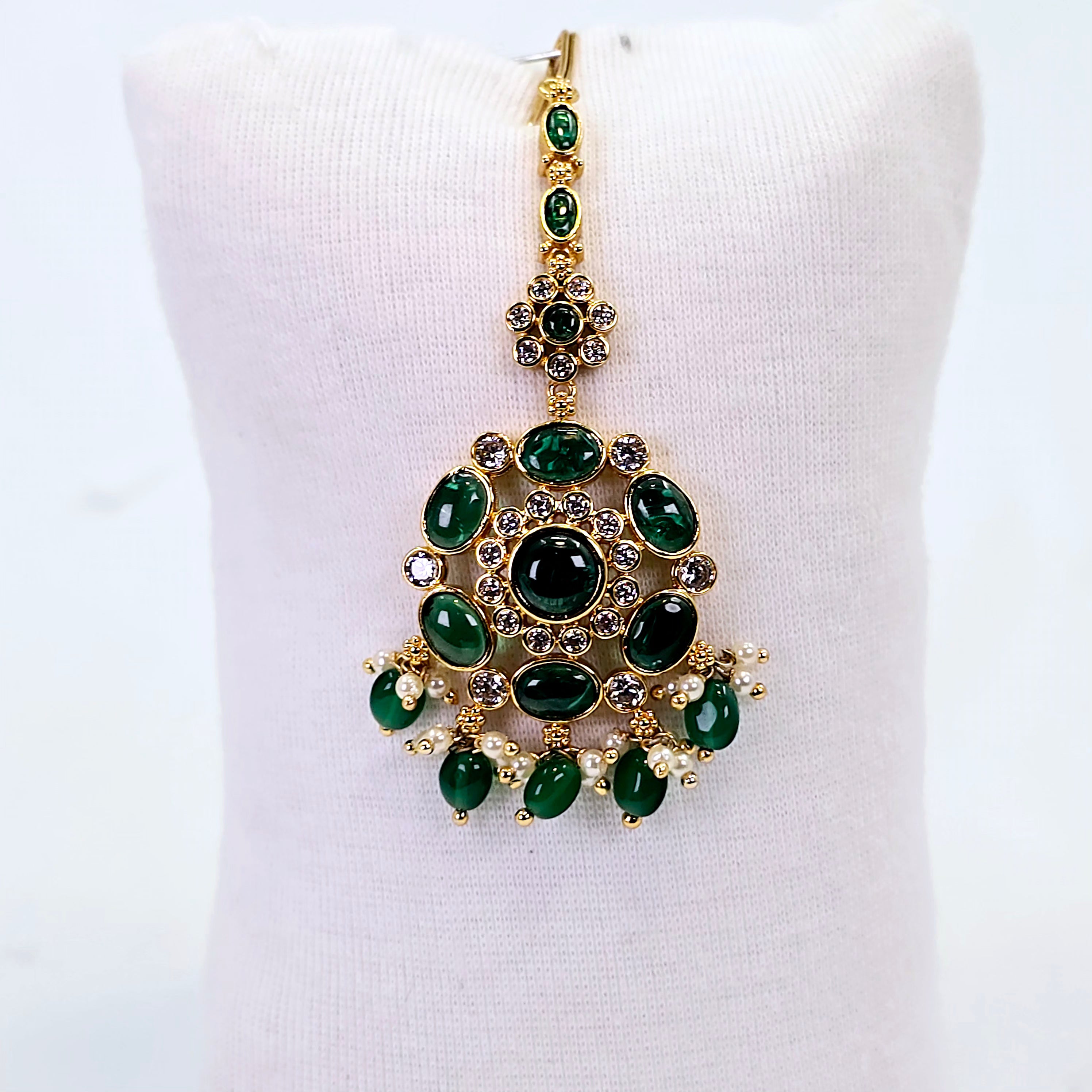 The Shehnaaz Kundan Bindi