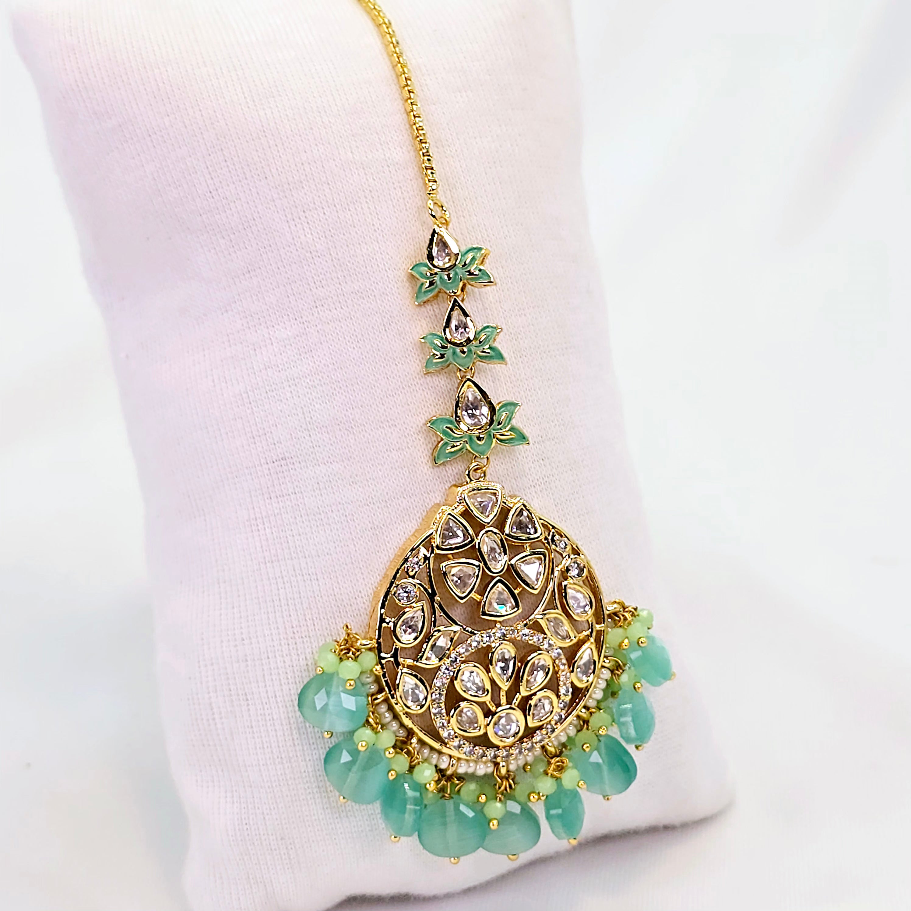 The Nirvi Kundan Bindi