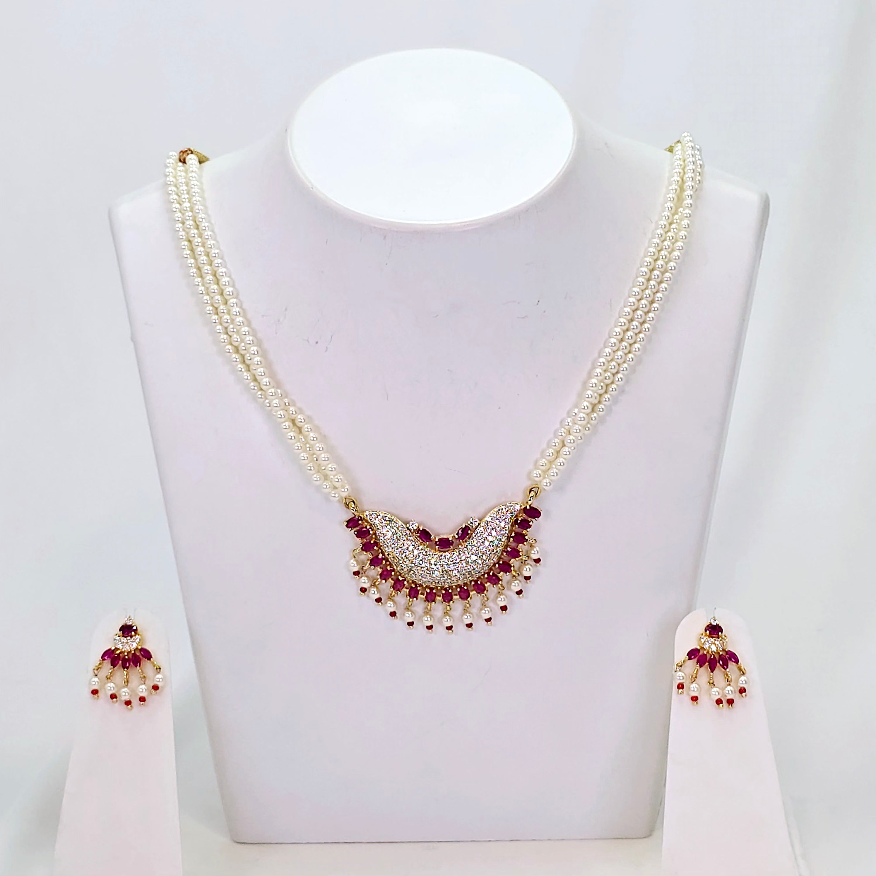 The Kalyani Moti Necklace