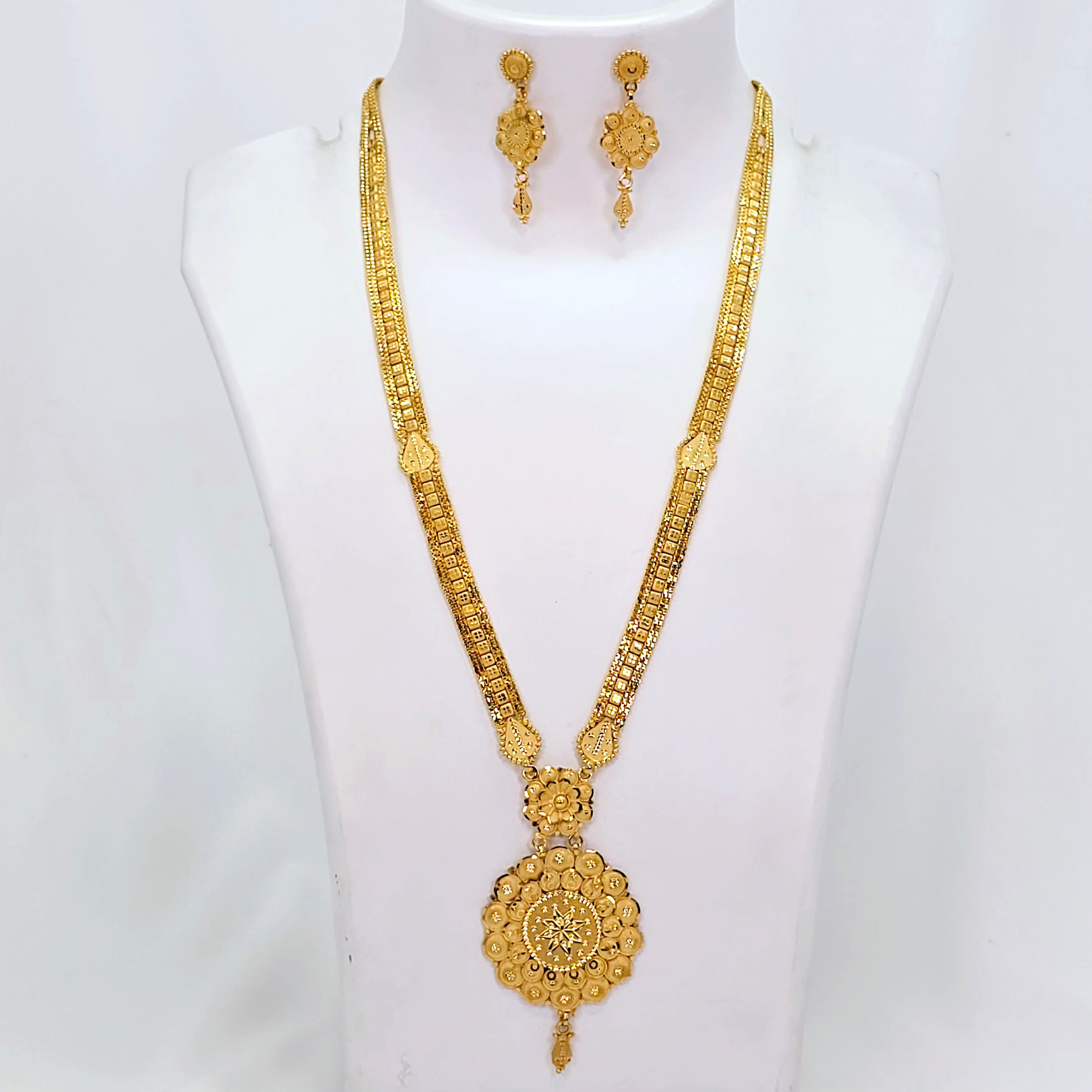 The Vedika Goldforming Long Necklace