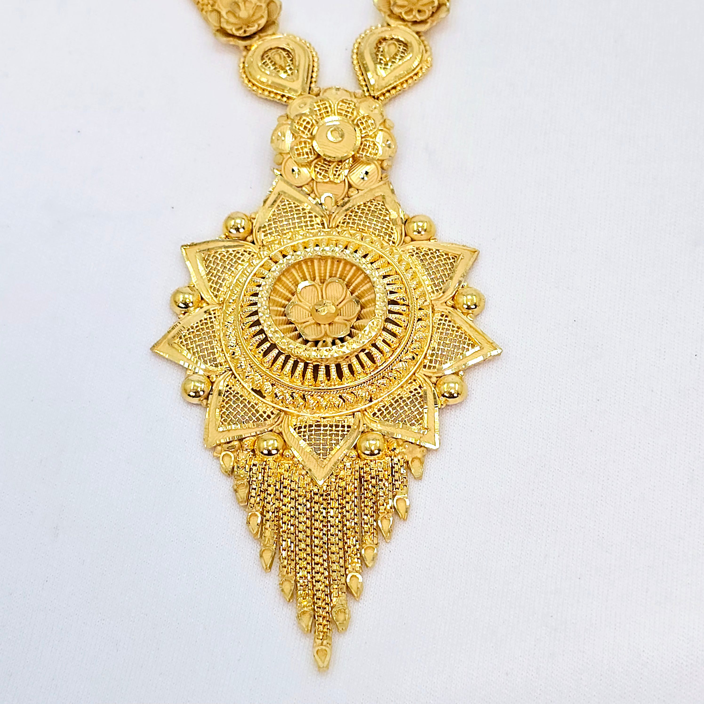 The Varuna Goldforming Long Necklace