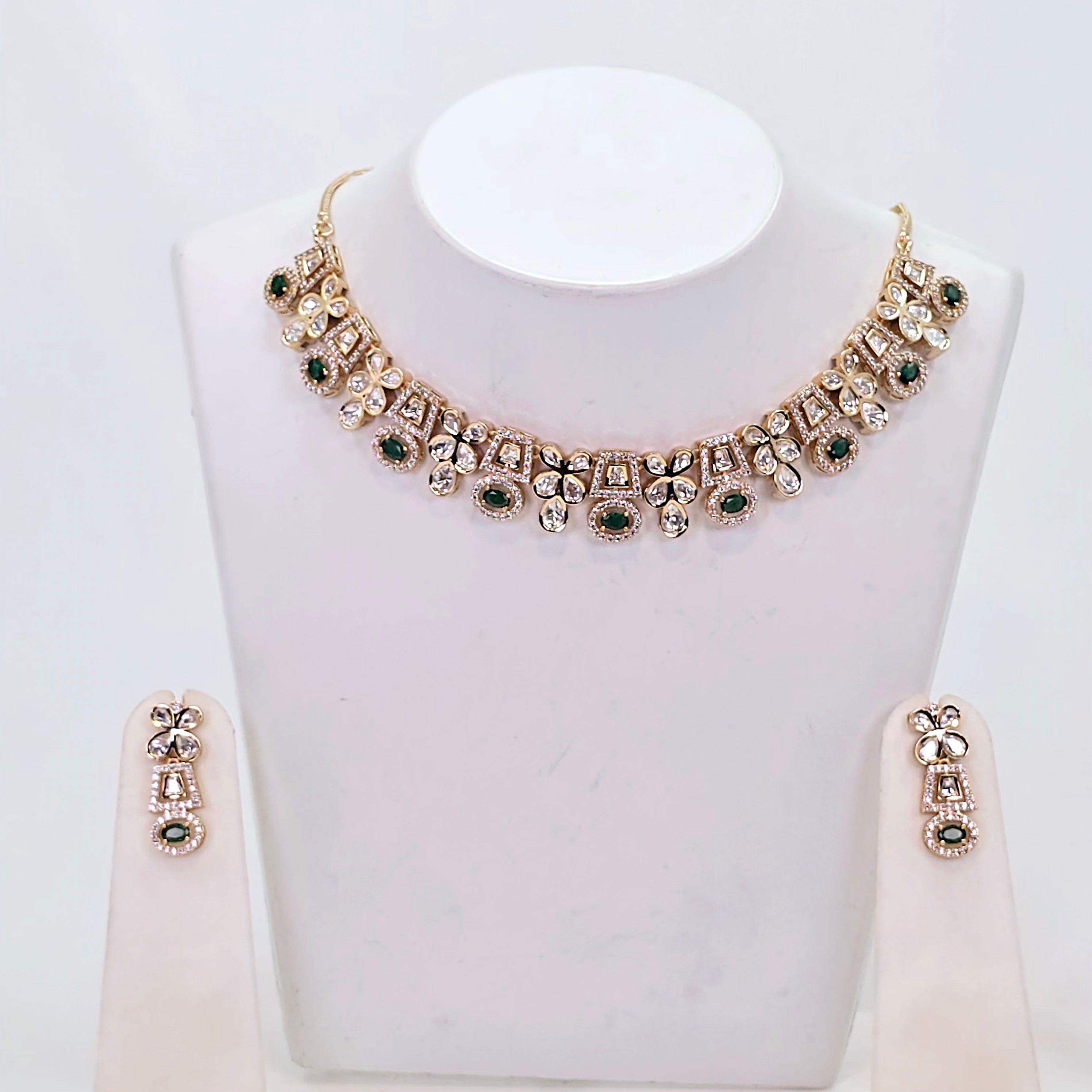 The Haniya Rosegold A.D Necklace
