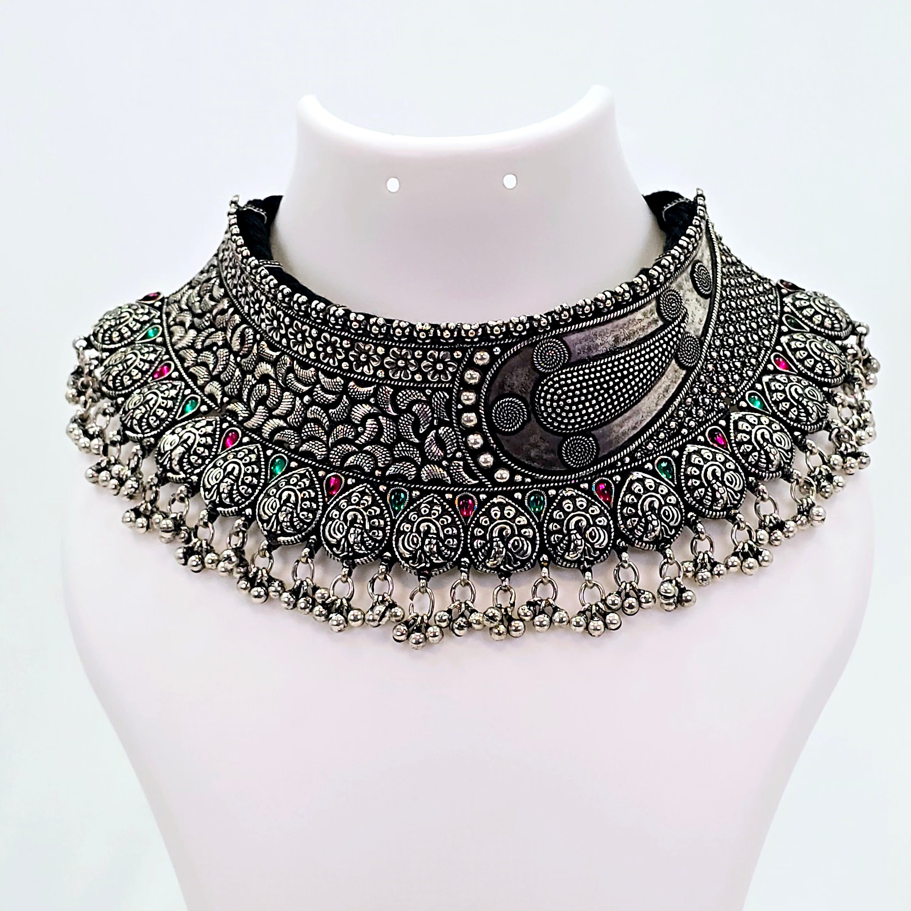 The Helan Oxidized Necklace