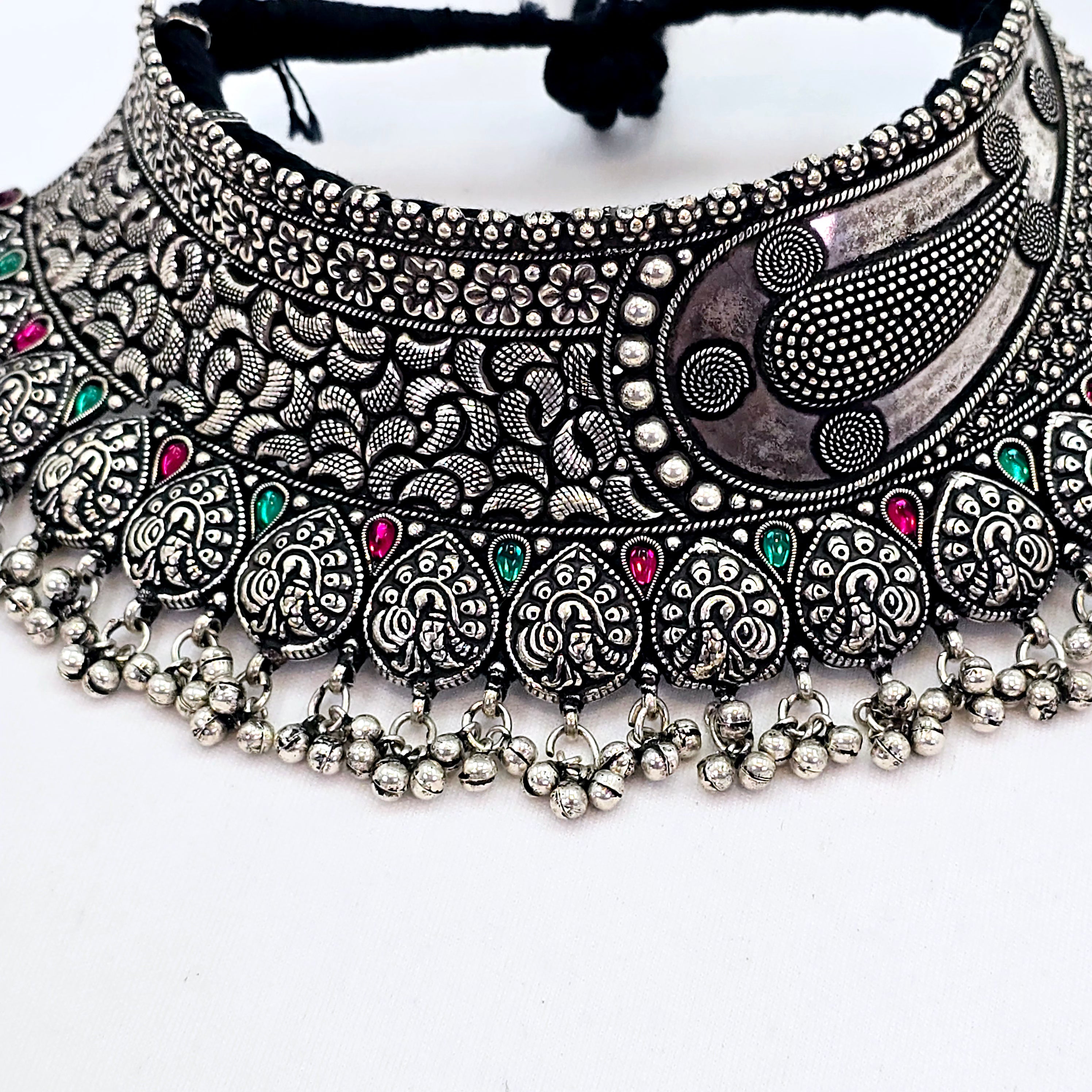 The Helan Oxidized Necklace