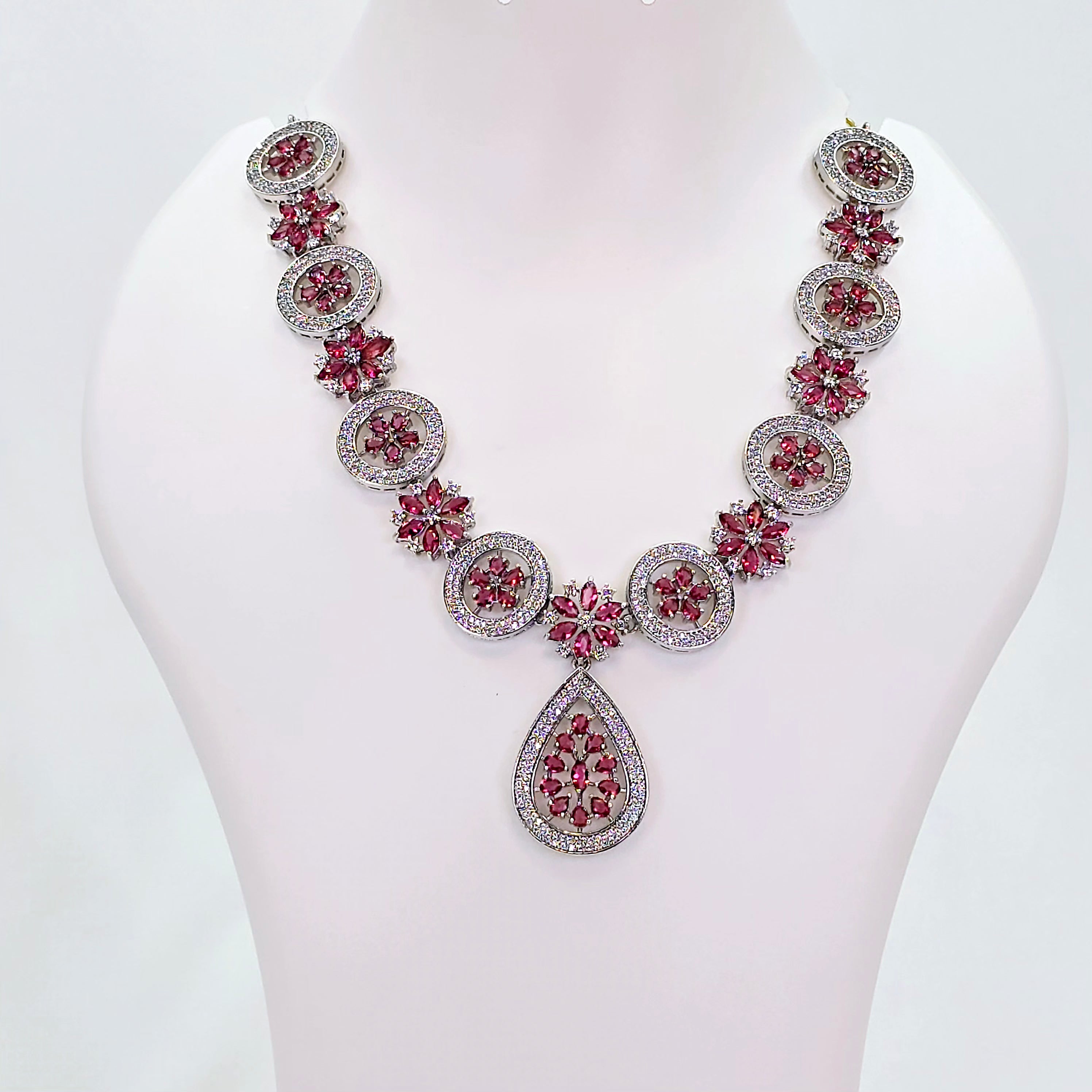 The Nylah Whitegold A.D Necklace