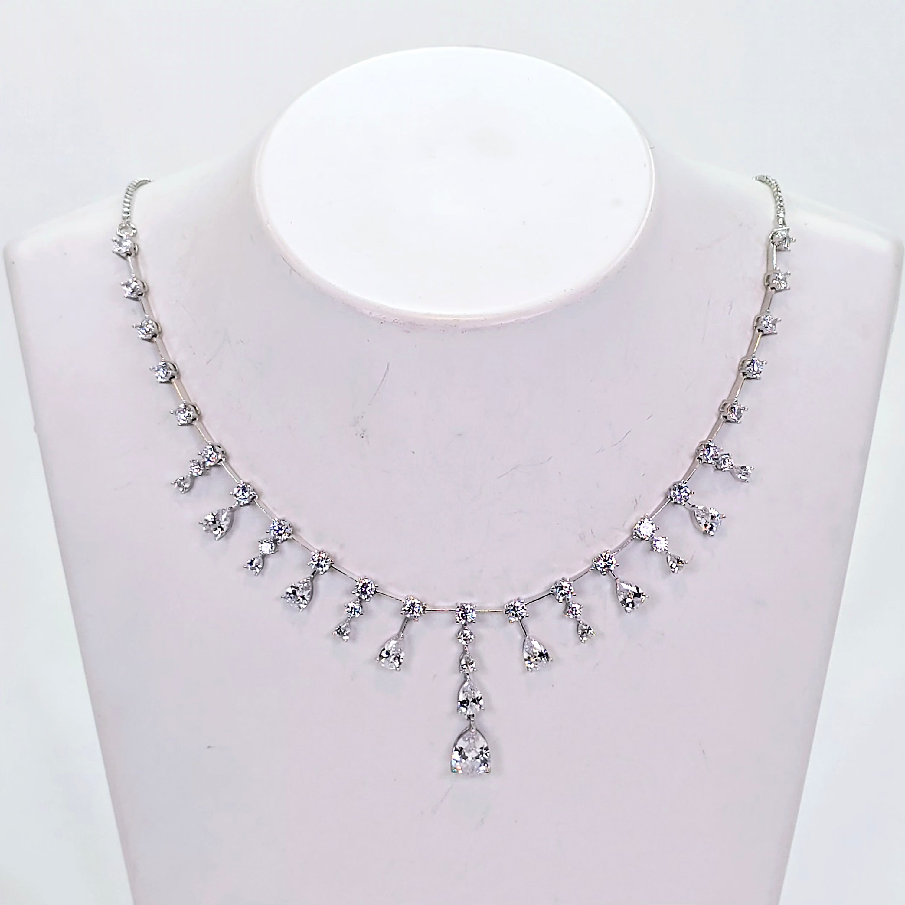 The Jemma Whitegold A.D Necklace