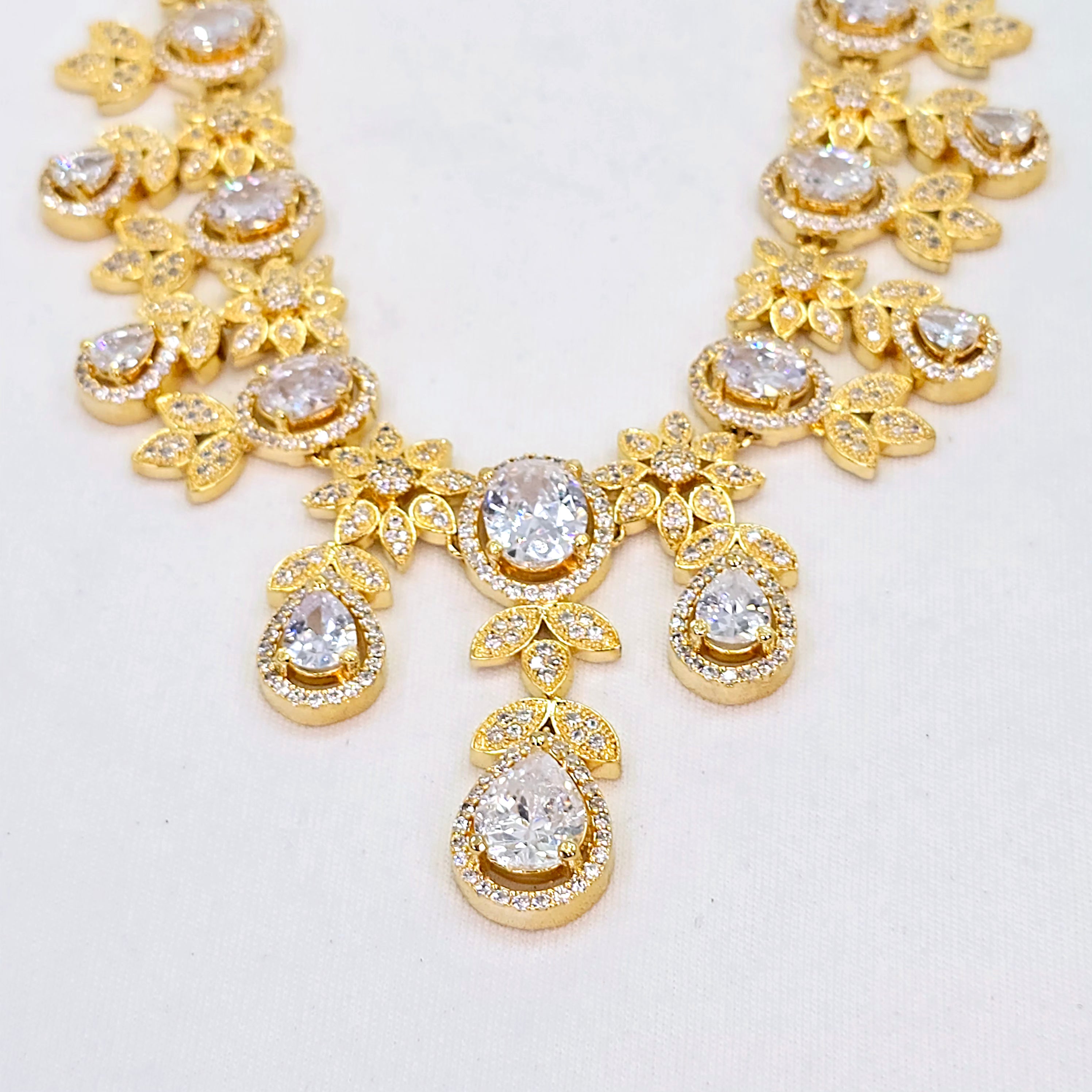 The Oren Yellowgold A.D Necklace