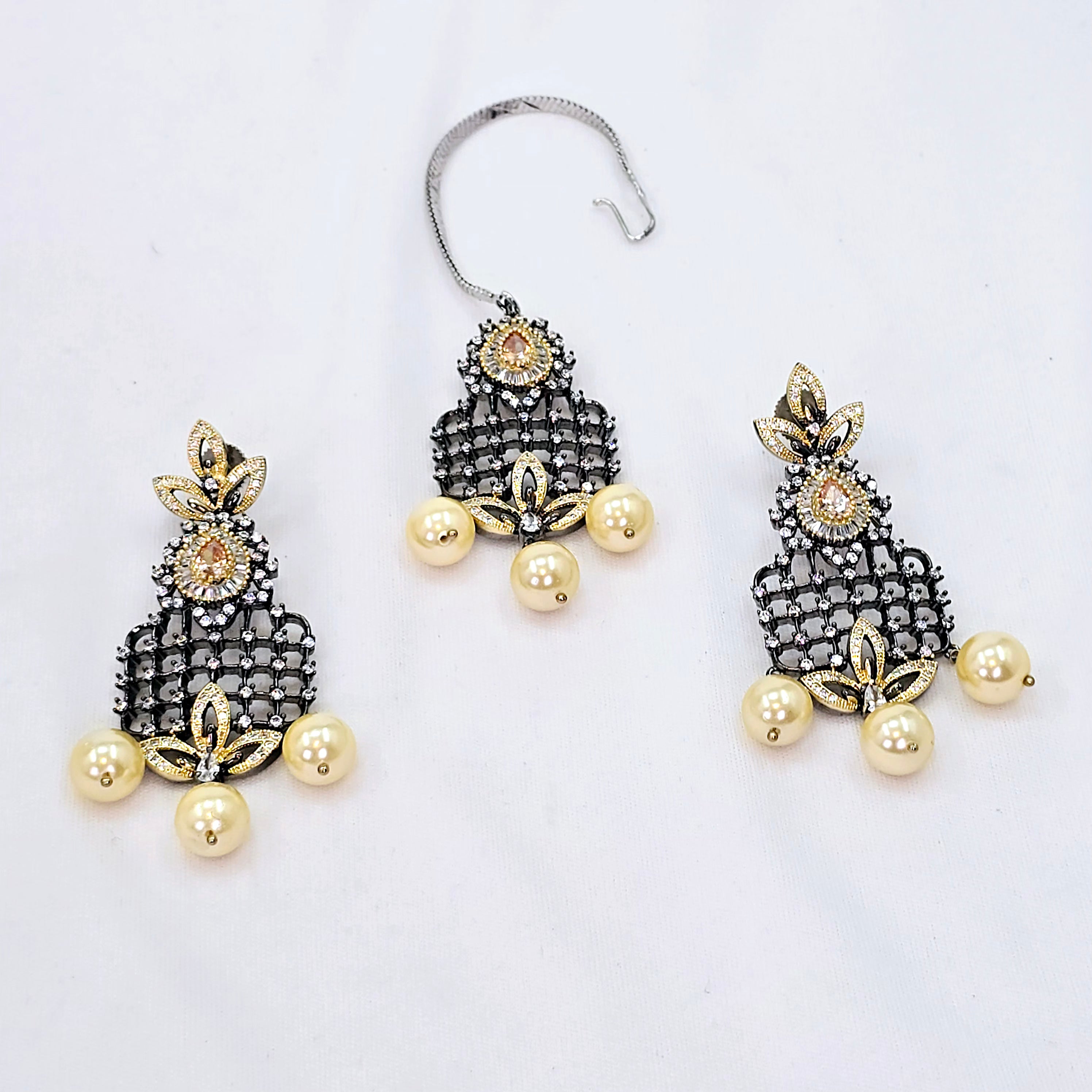 The Sia Blackgold A.D Necklace