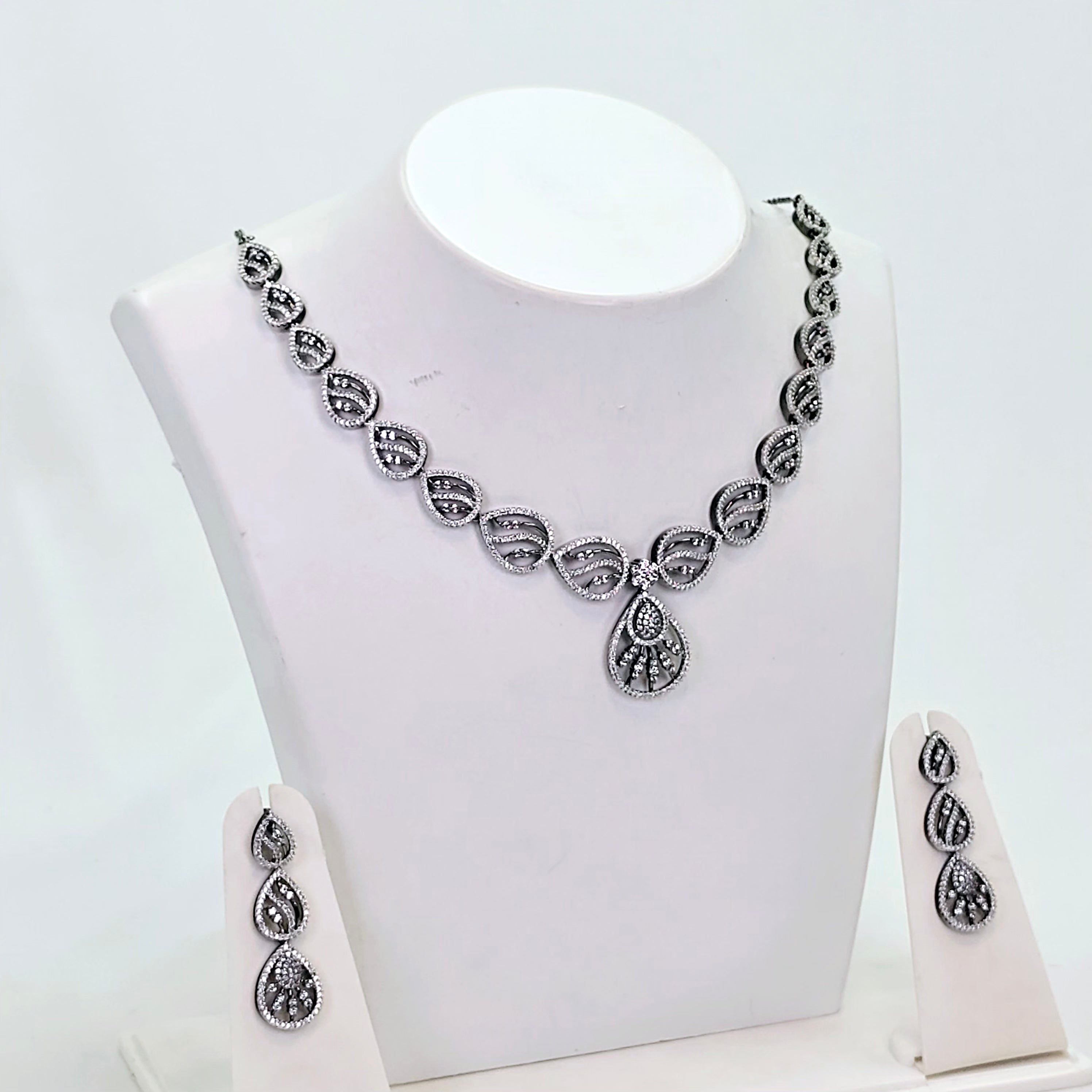 The Shyla Blackgold A.D Necklace