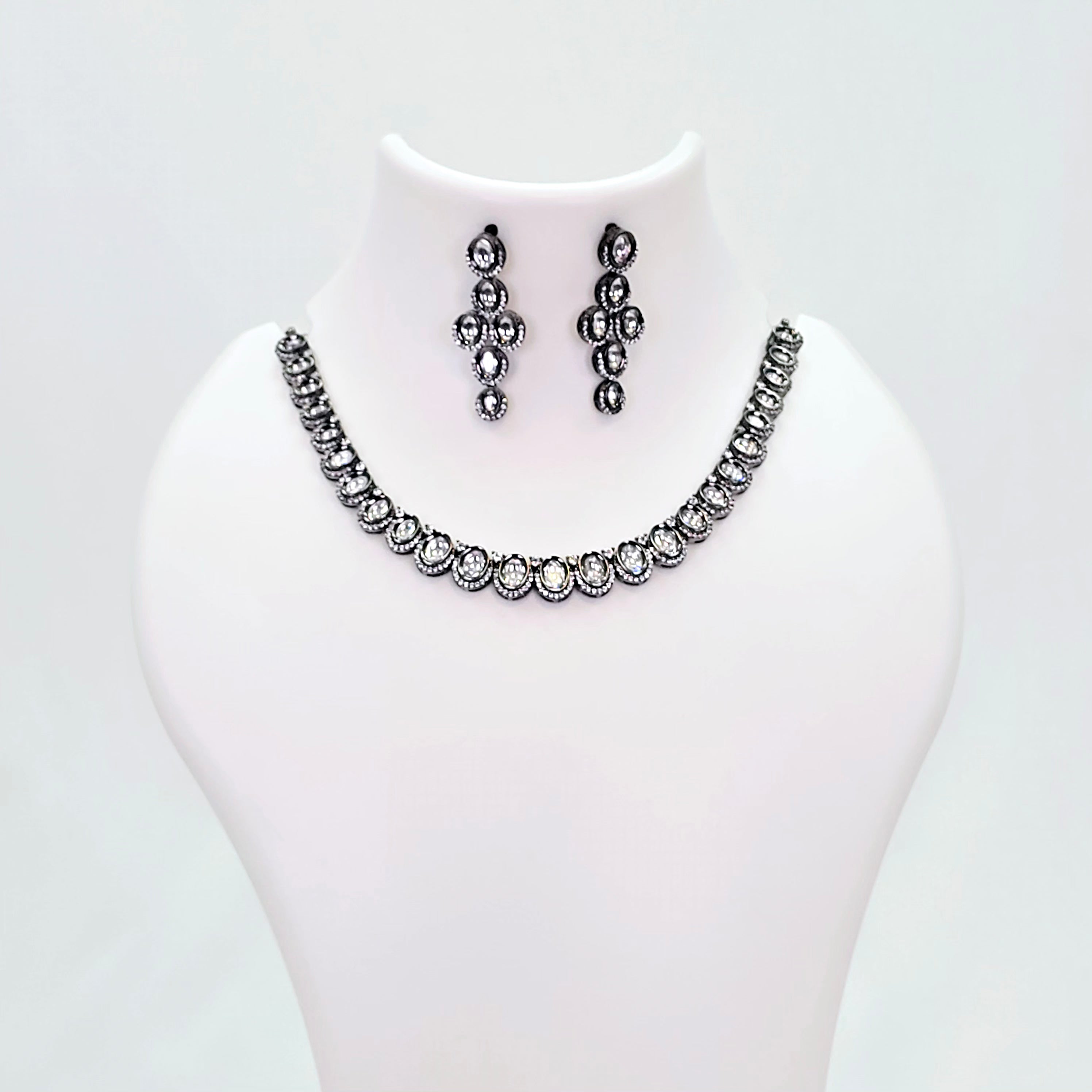 The Sushri Blackgold A.D Necklace