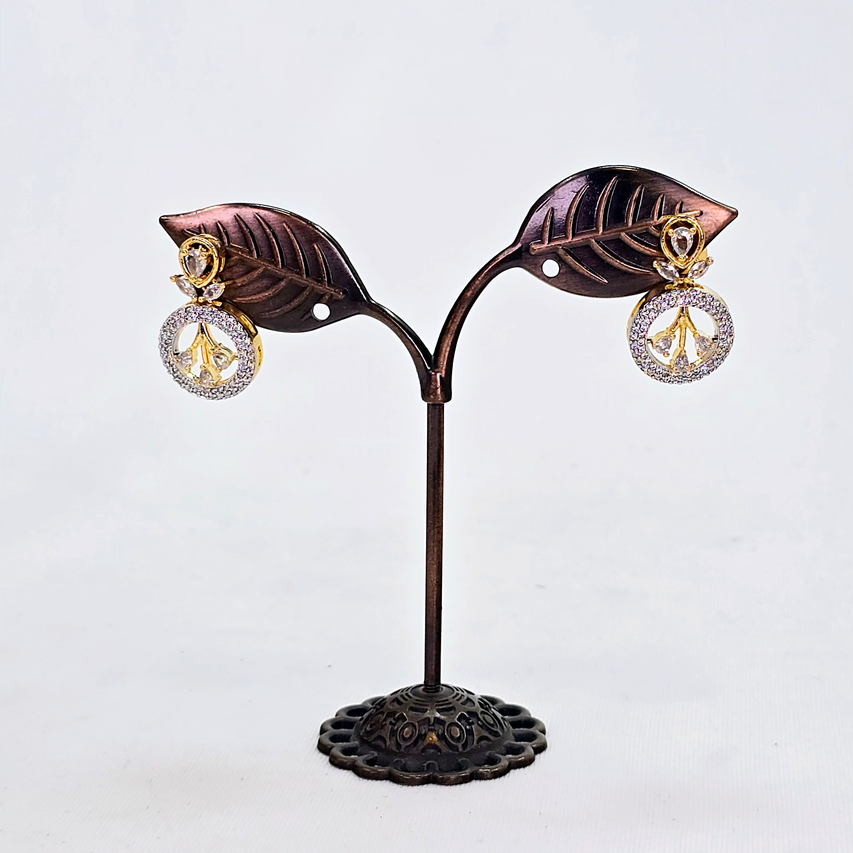 The Sarina Yellowgold A.D Earring