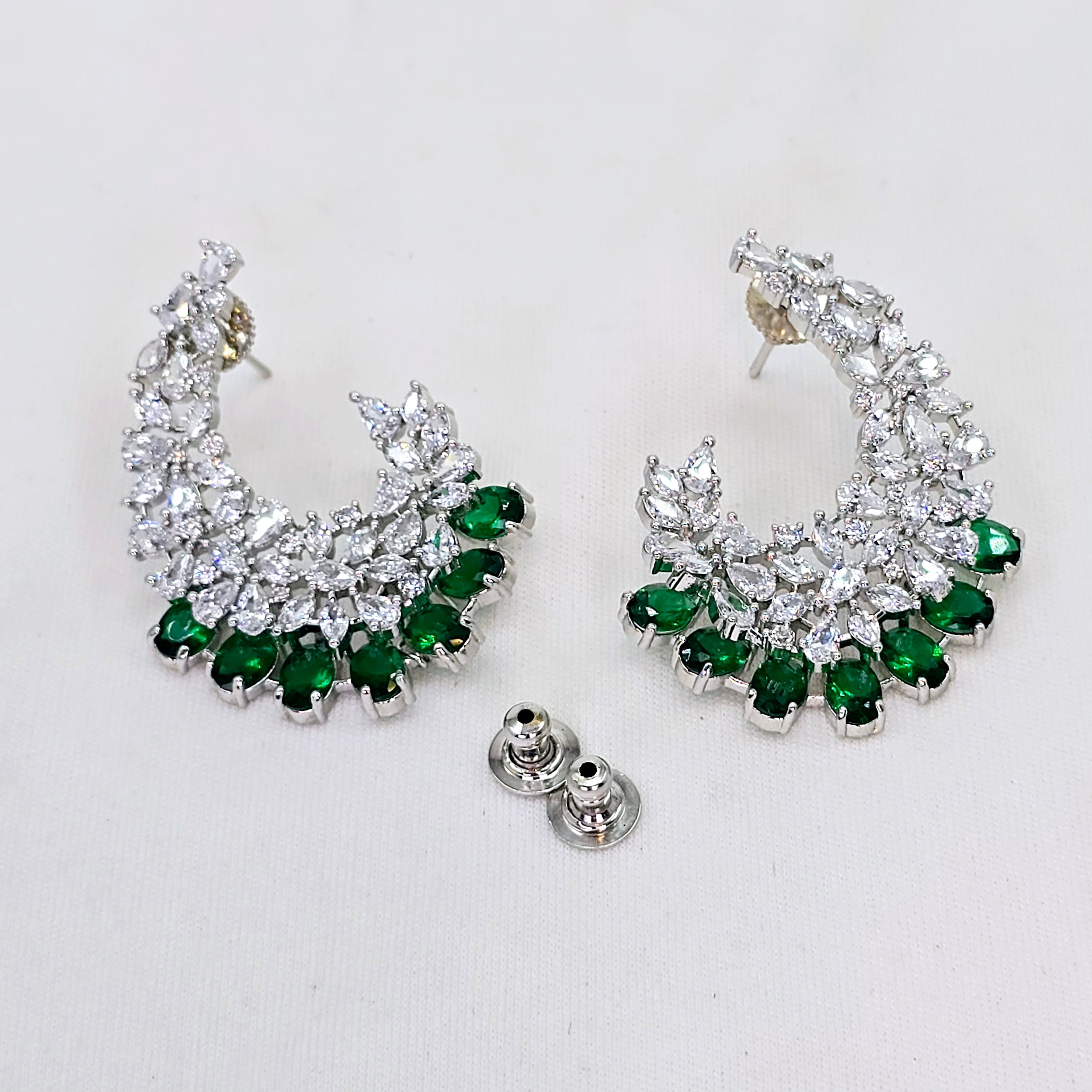 The Yaira Whitegold A.D Earring