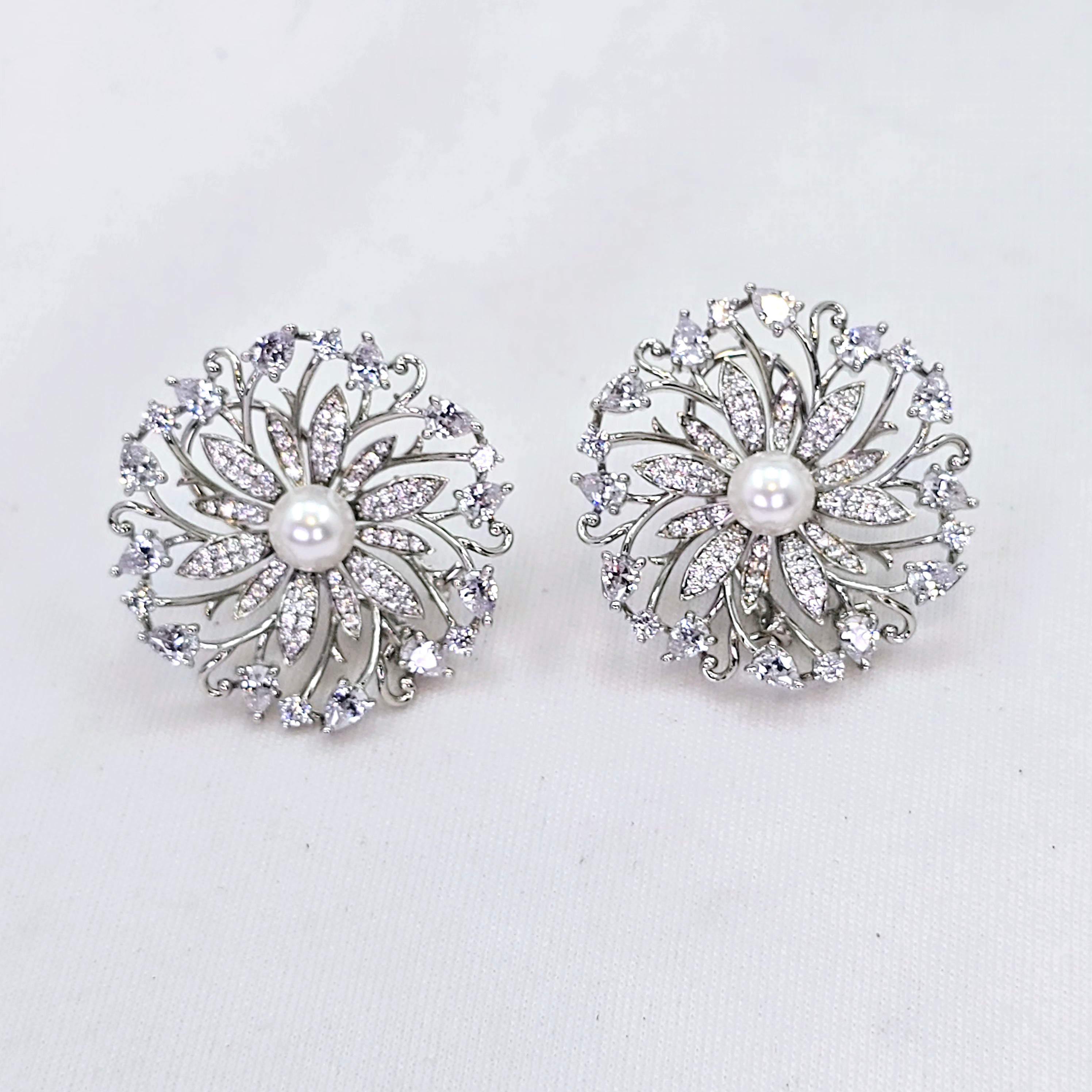 The Zaria Whitegold A.D Earring