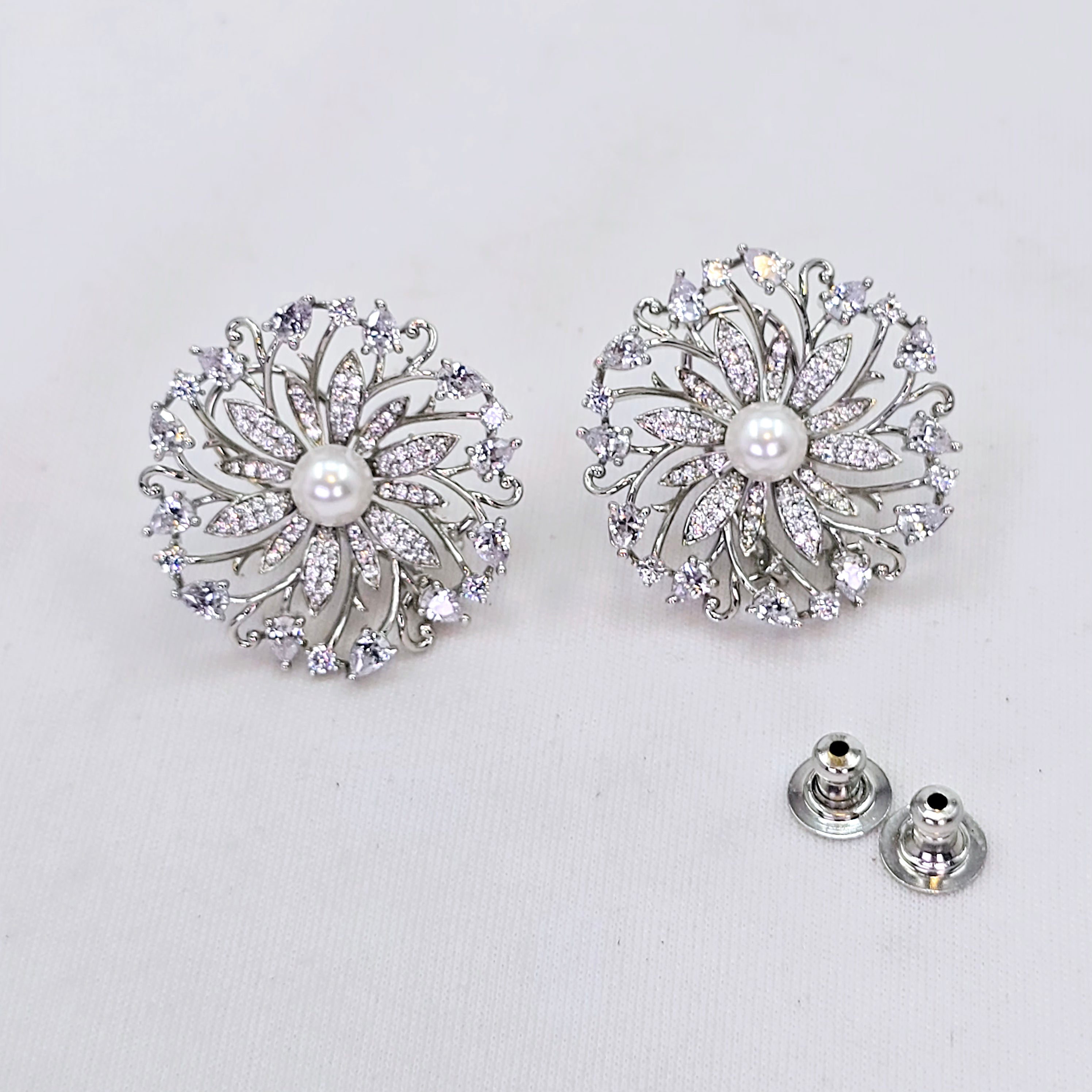 The Zaria Whitegold A.D Earring