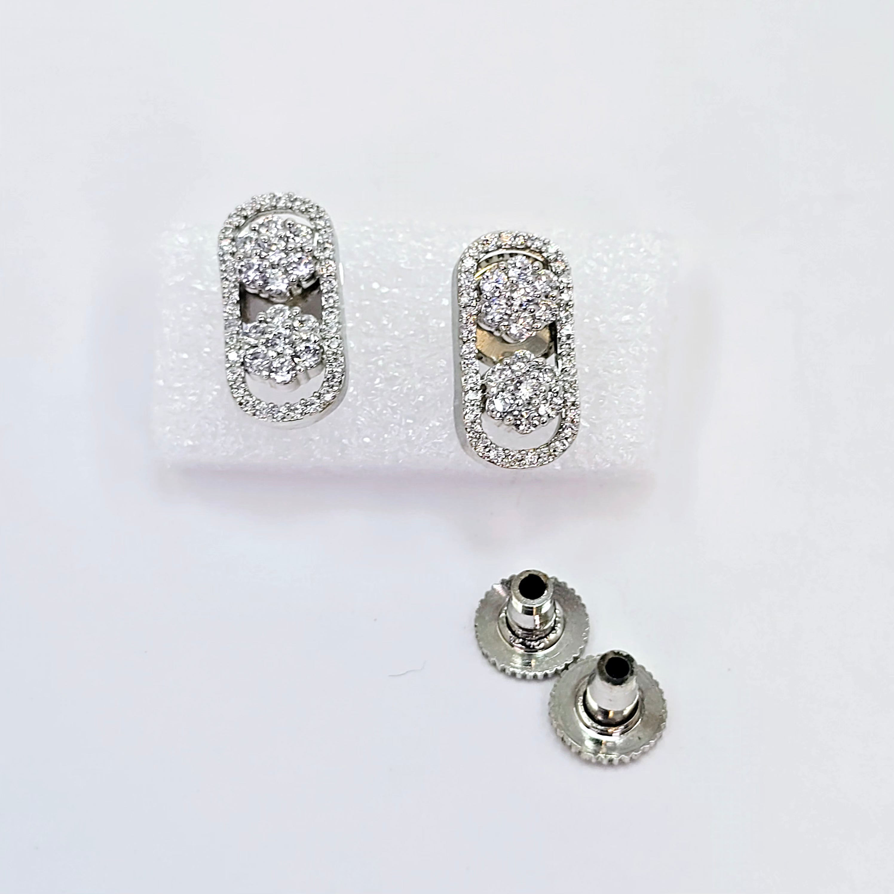The Deliah Whitegold A.D Pendant Earring(M.S)
