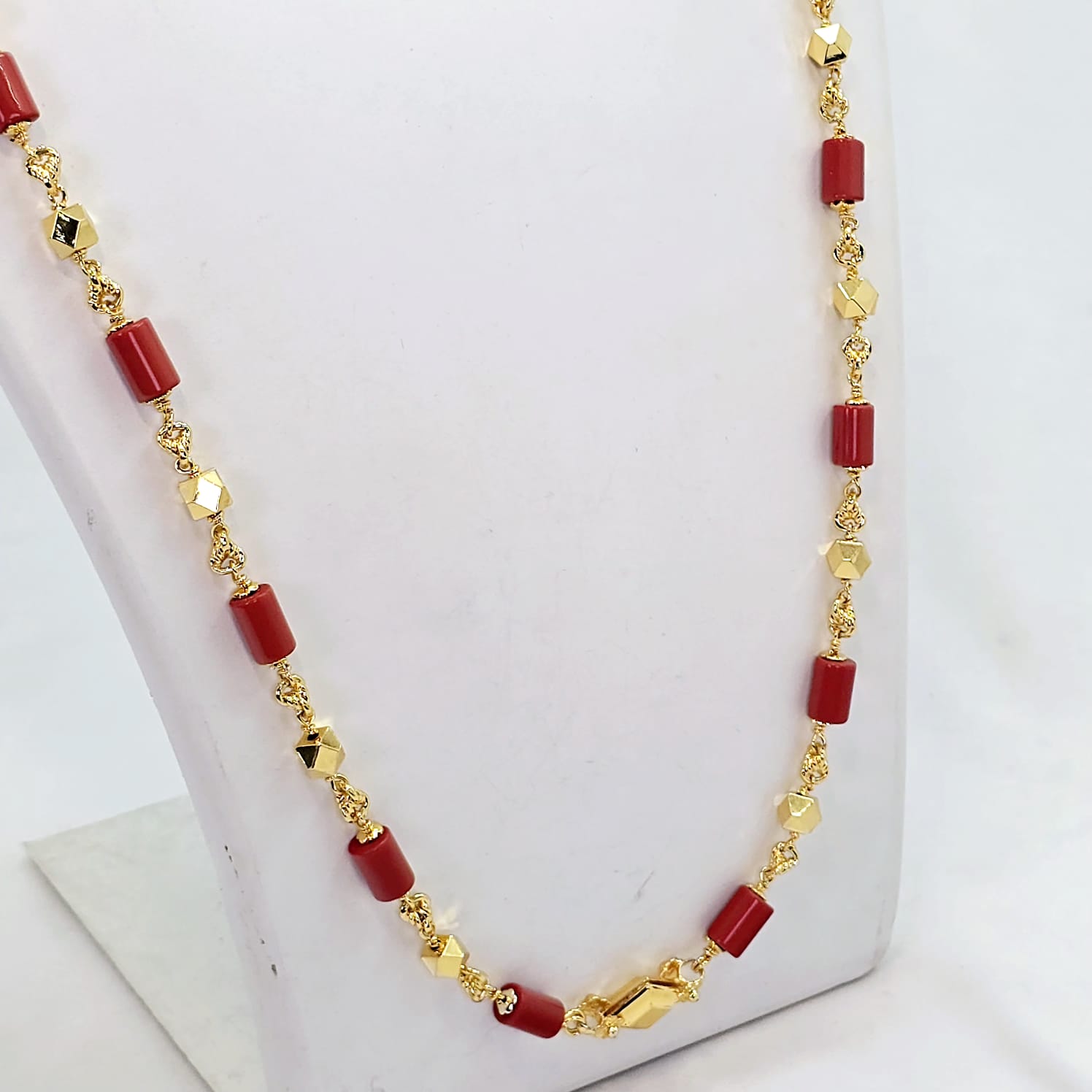 The Iravati Goldforming Long Necklace