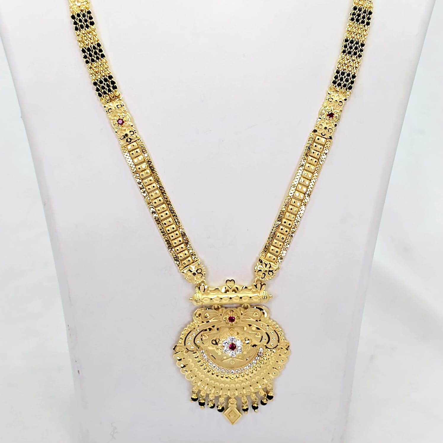 The Sharayu Goldforming Mangalsutra
