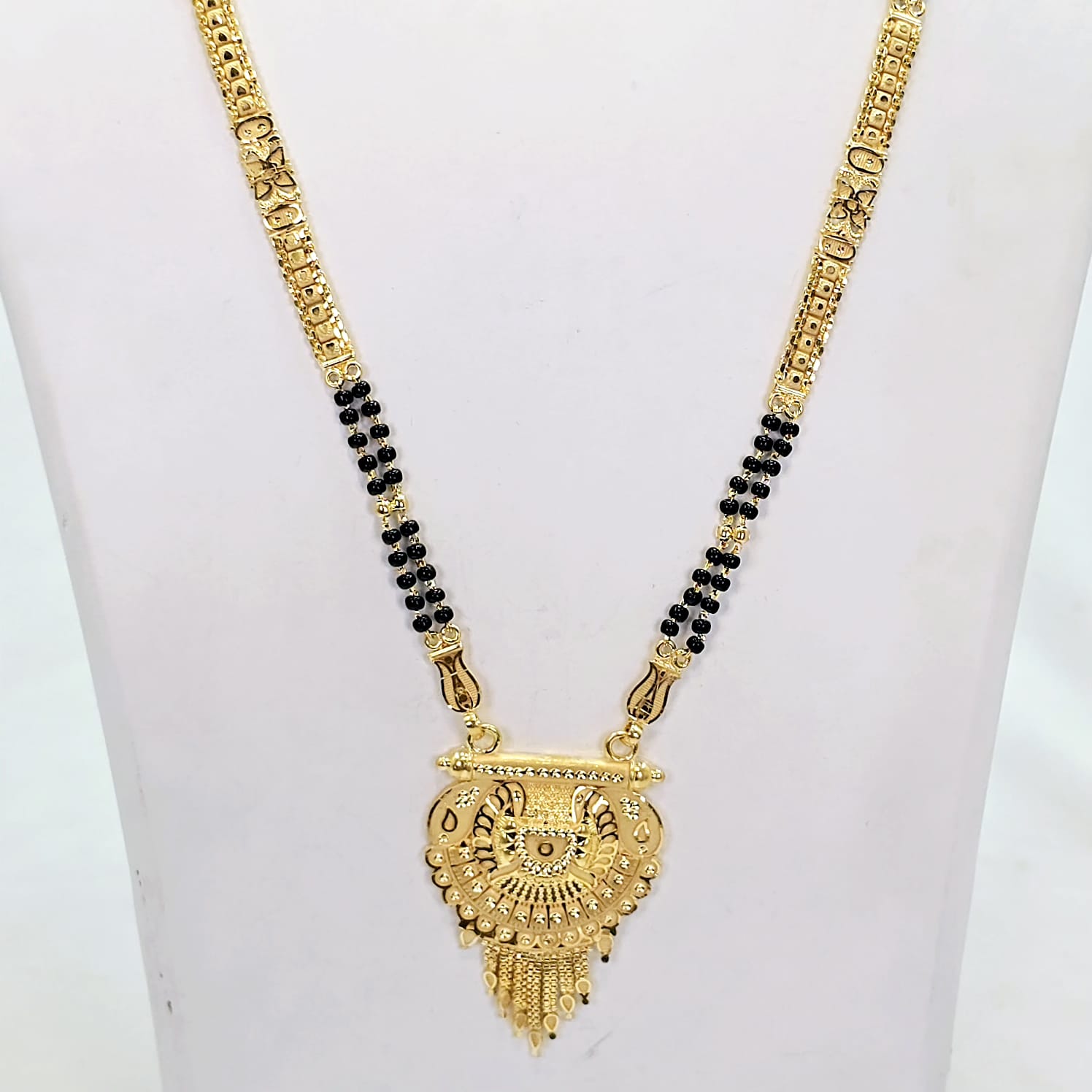 The Saru Goldforming Mangalsutra