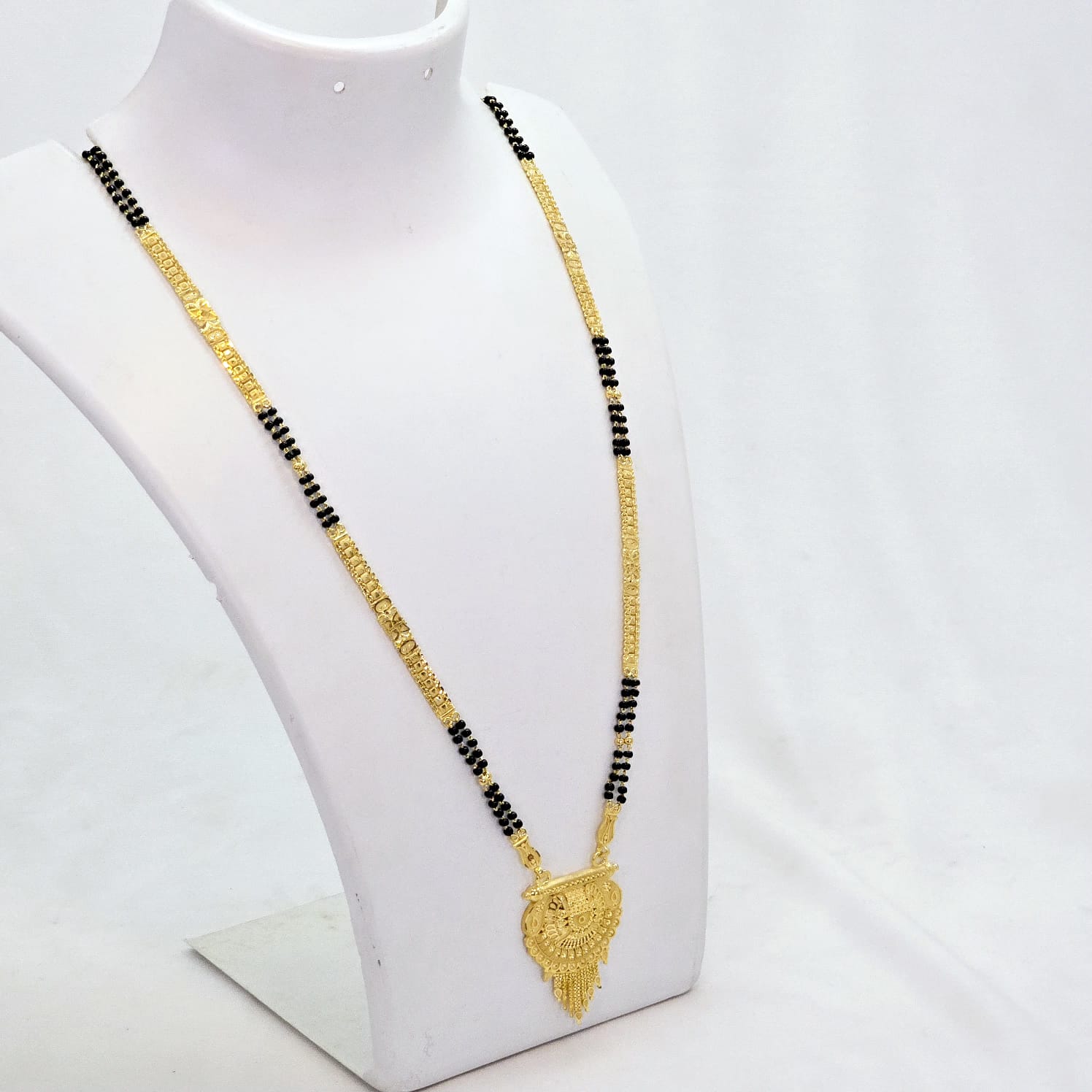 The Saru Goldforming Mangalsutra