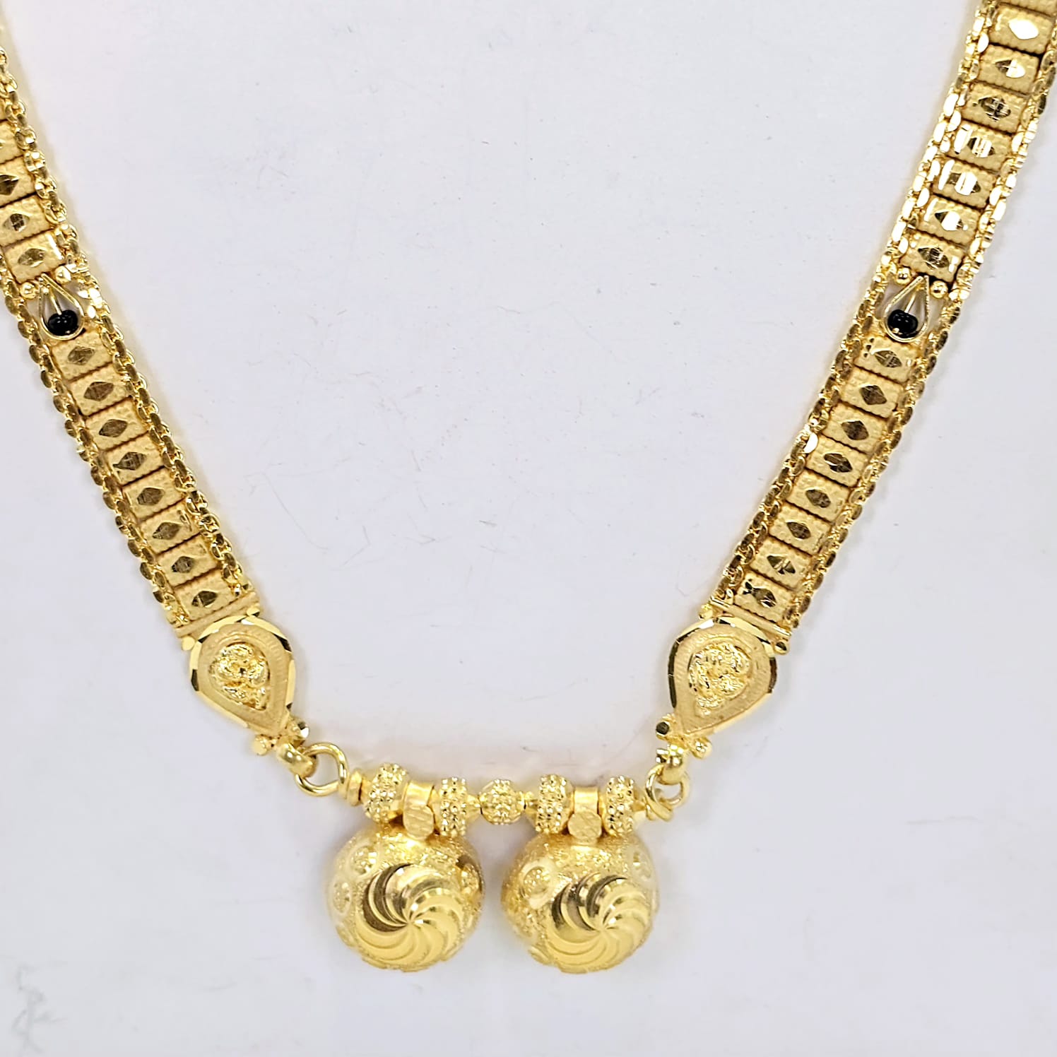 The Prisha Goldforming Mangalsutra
