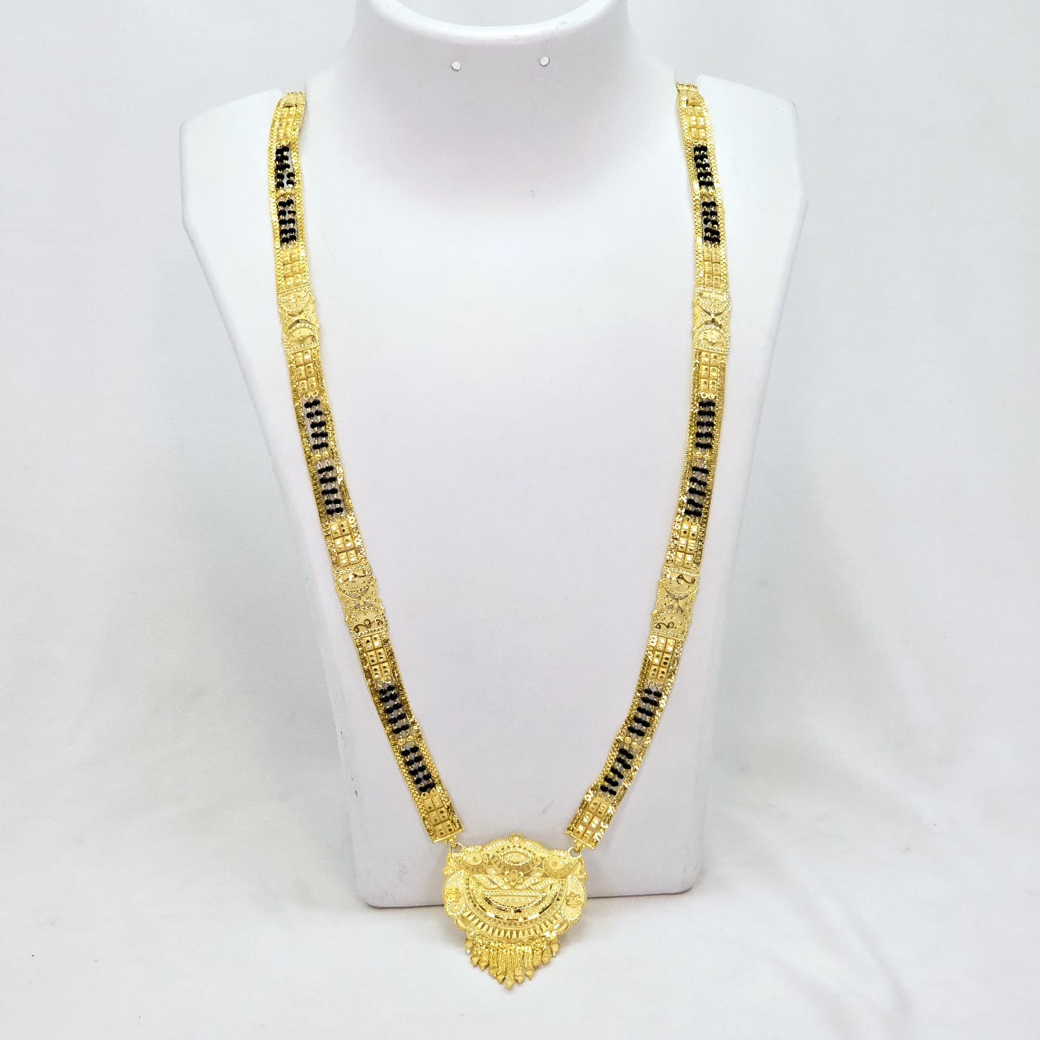 The Dipali Goldforming Mangalsutra