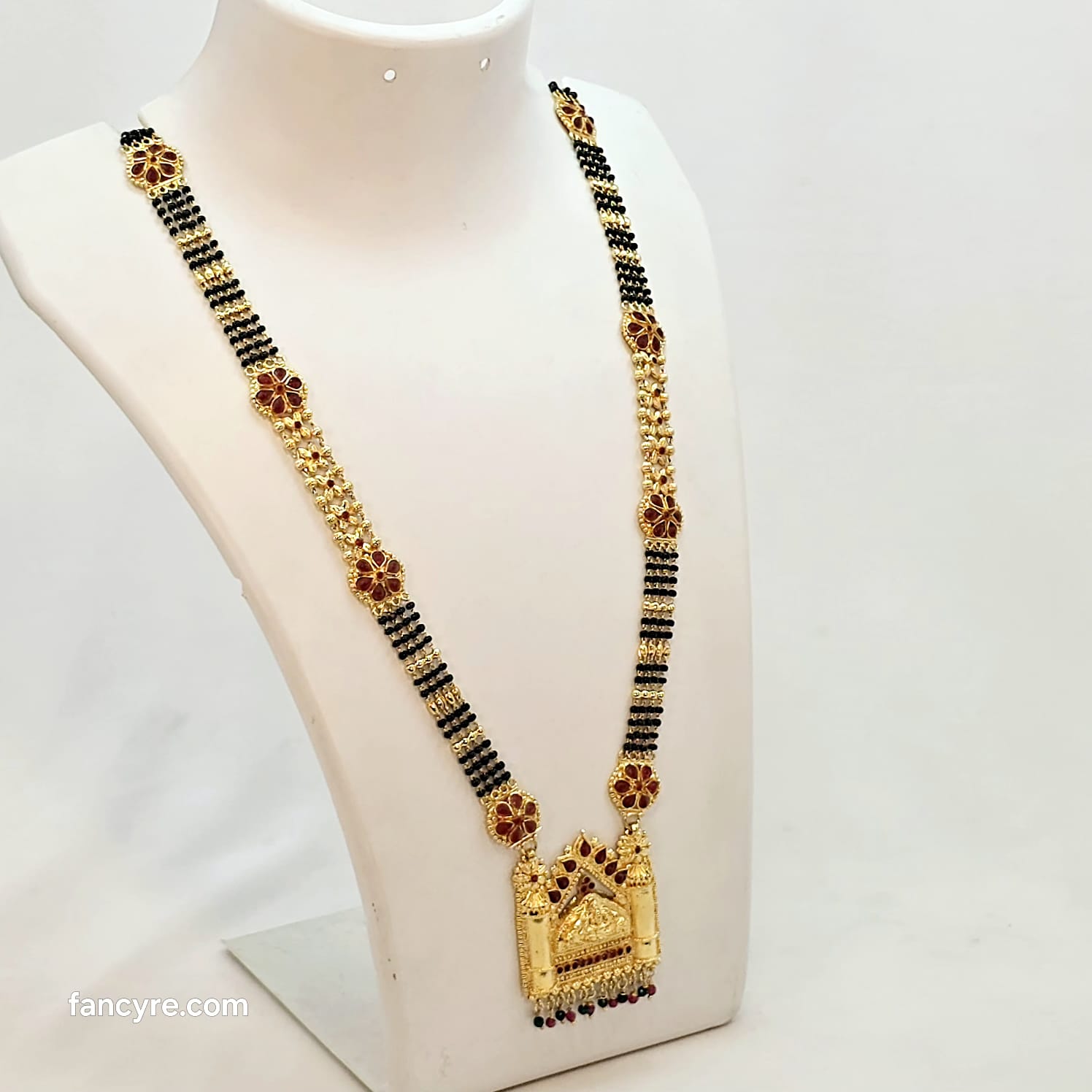The Manorama Antique Goldforming Mangalsutra