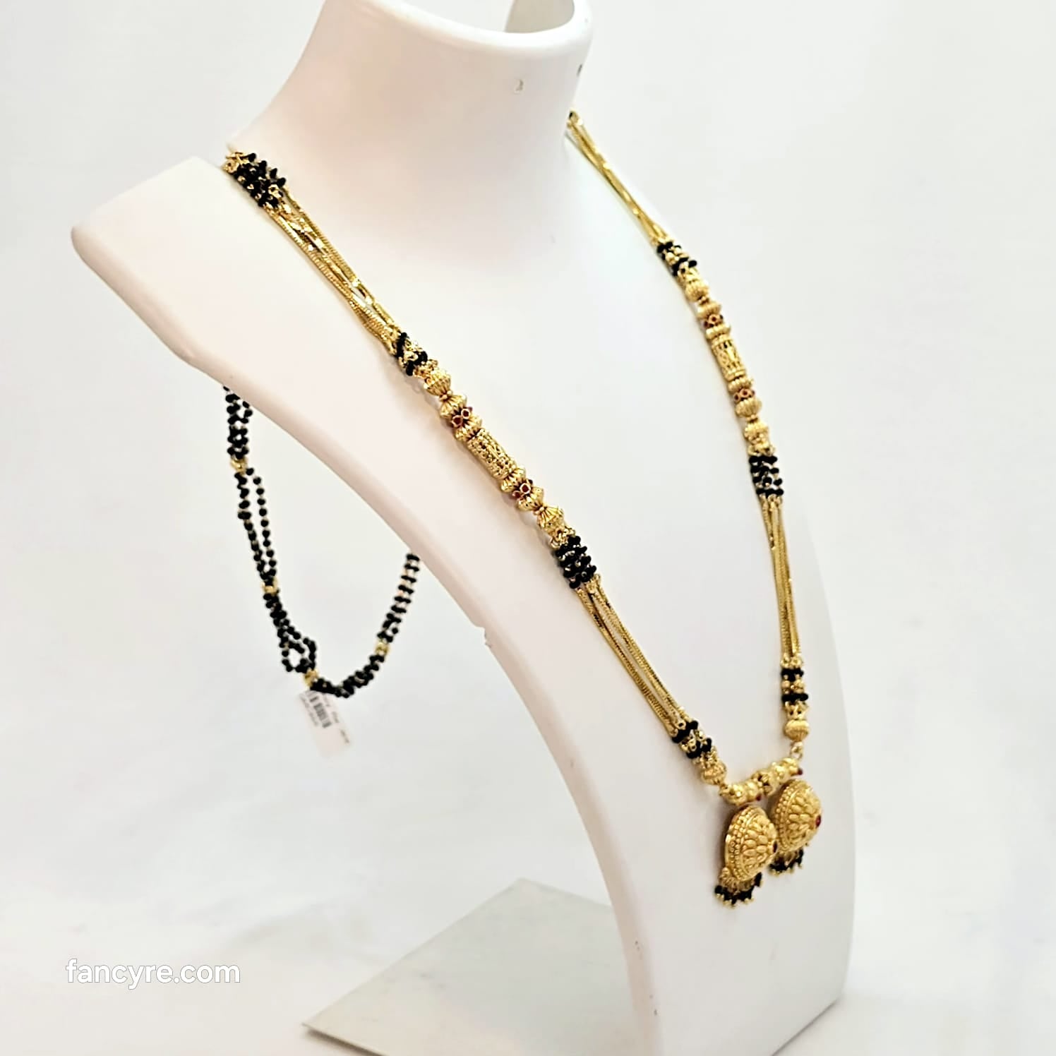 The Vishakha Antique Goldforming Mangalsutra