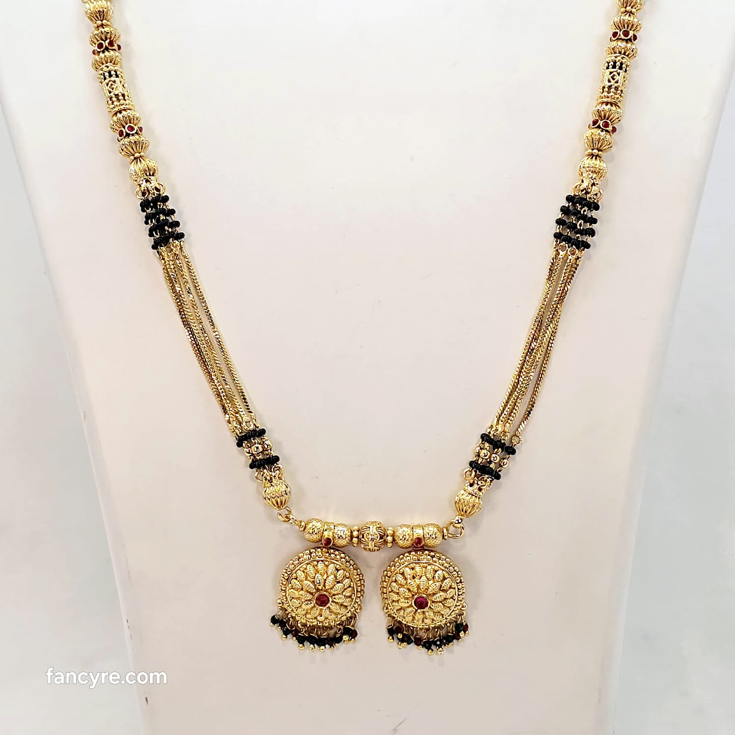 The Vishakha Antique Goldforming Mangalsutra